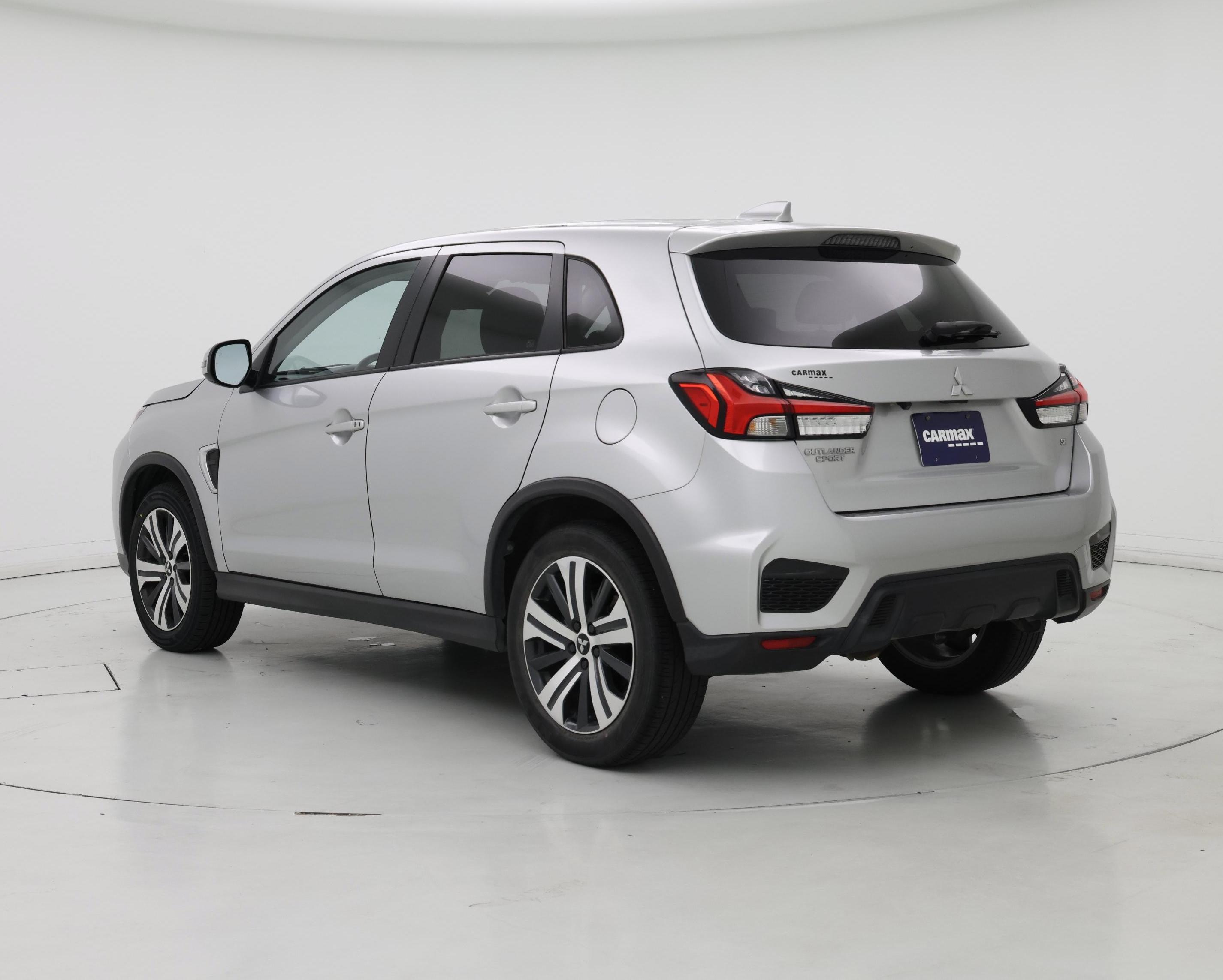 Thumbnail: 2021 Mitsubishi Outlander Sport - 2