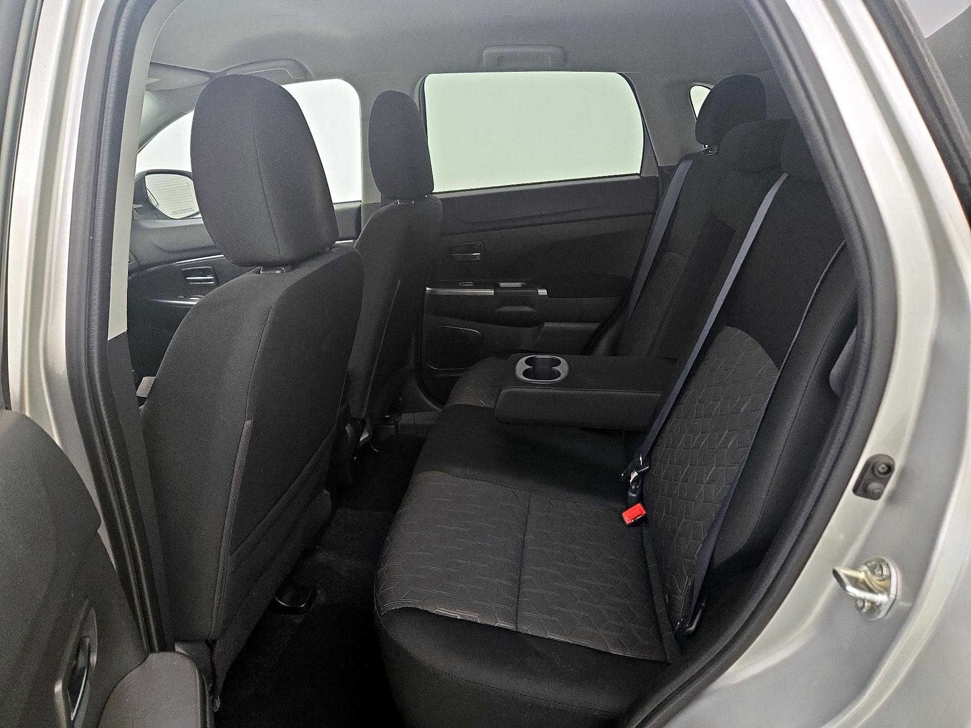 Thumbnail: 2021 Mitsubishi Outlander Sport - 19