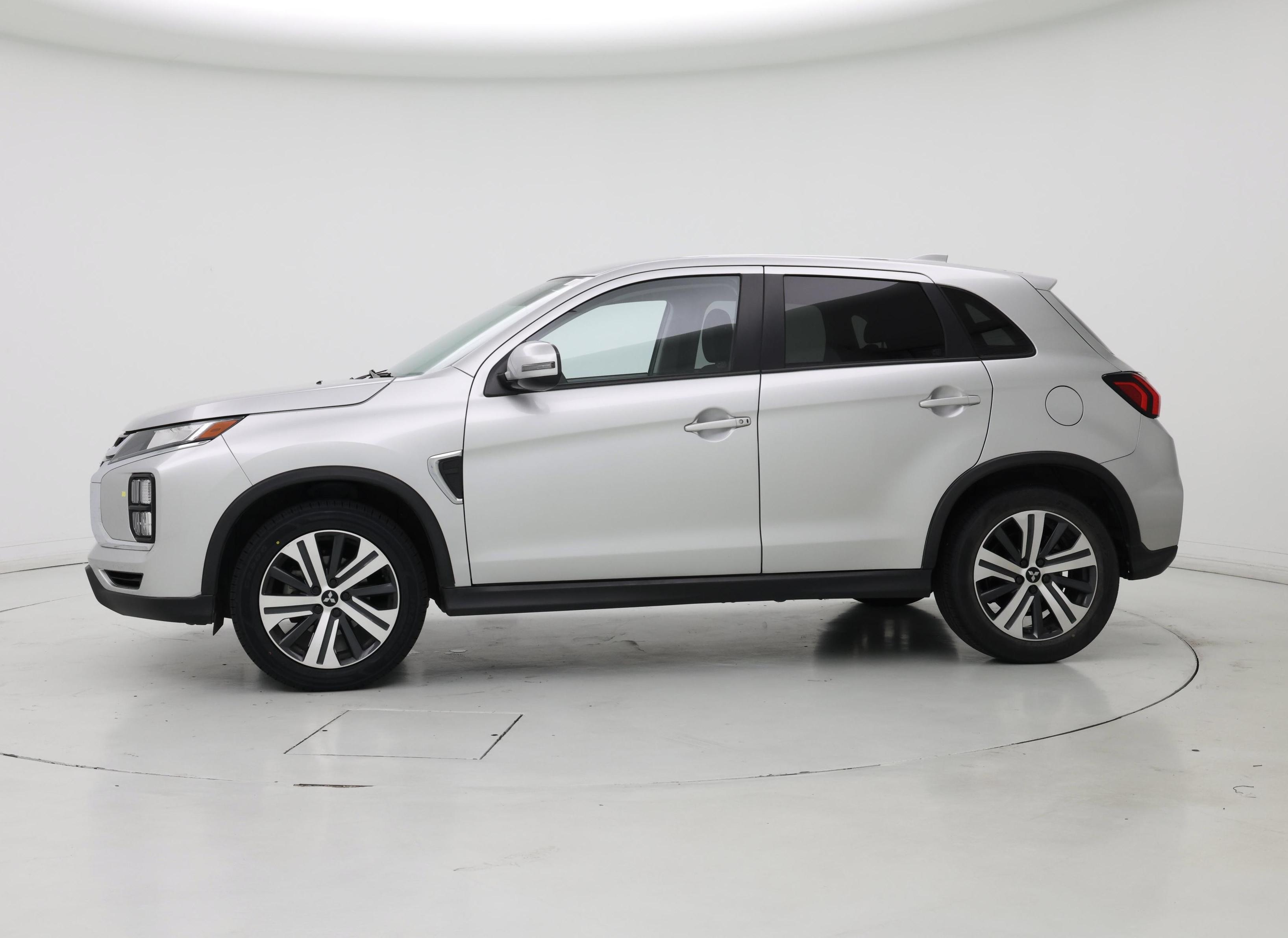 Thumbnail: 2021 Mitsubishi Outlander Sport - 3