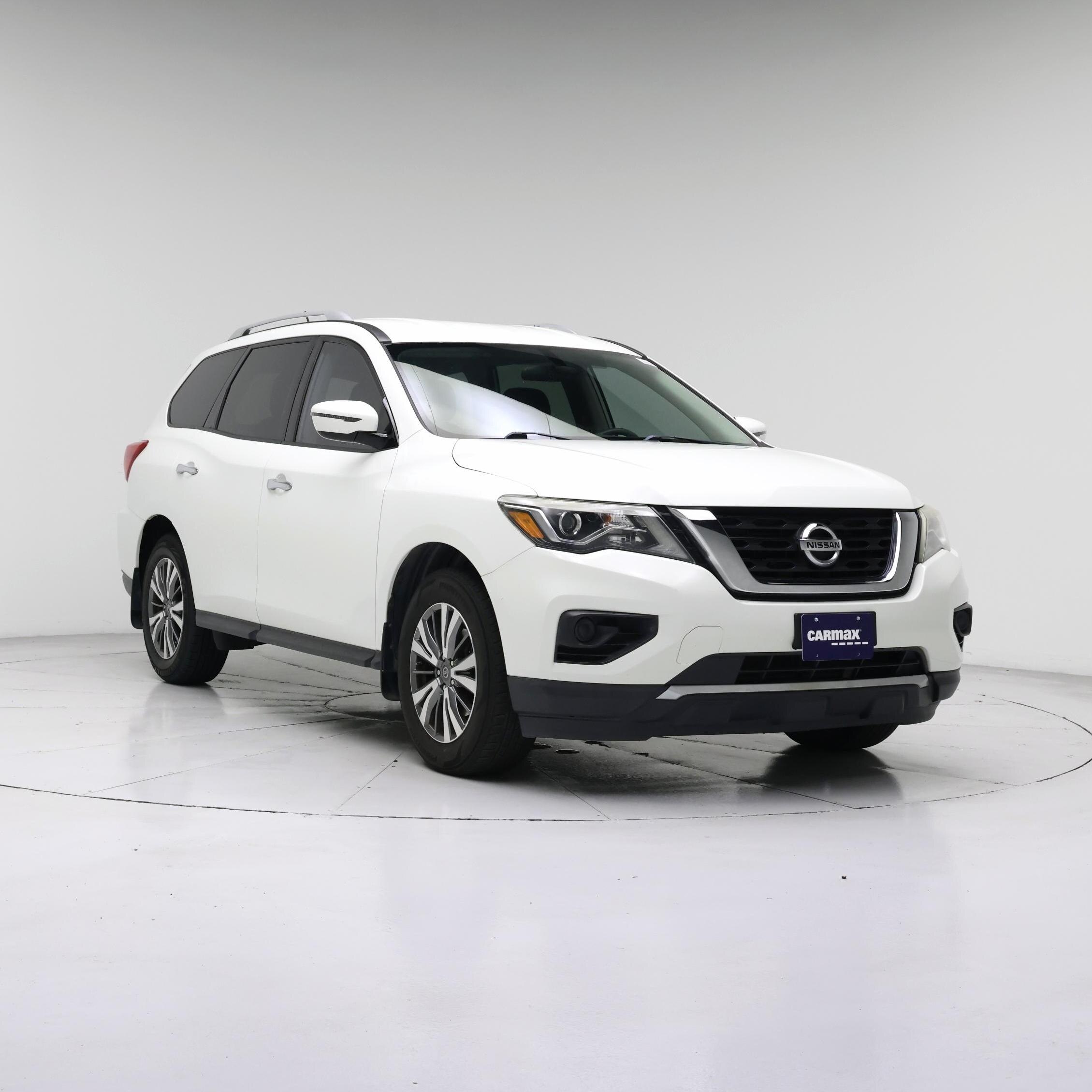 White 2018 Nissan Pathfinder SUV / Crossover Front-Wheel Drive Automatic