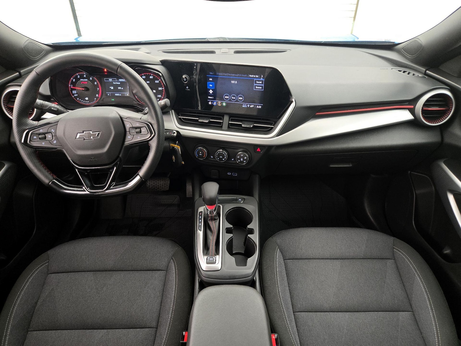 2025 Chevrolet Trax RS - Photo 10