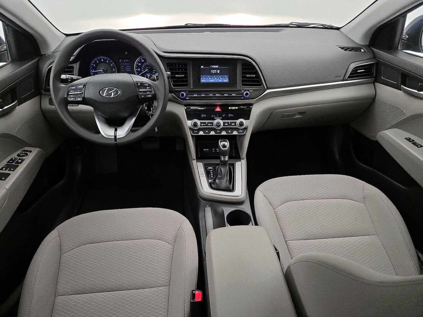 2020 Hyundai Elantra SE - Photo 10
