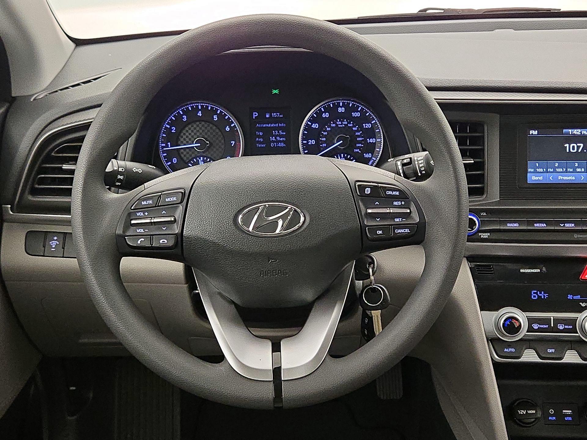 Thumbnail: 2020 Hyundai Elantra - 10