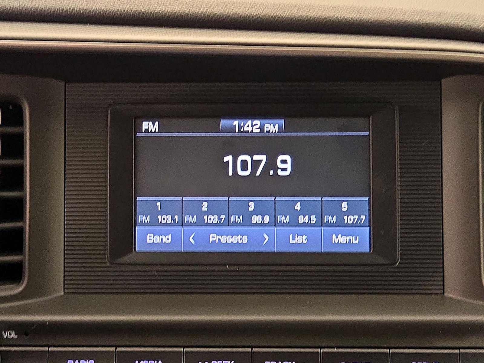 2020 Hyundai Elantra SE - Photo 16