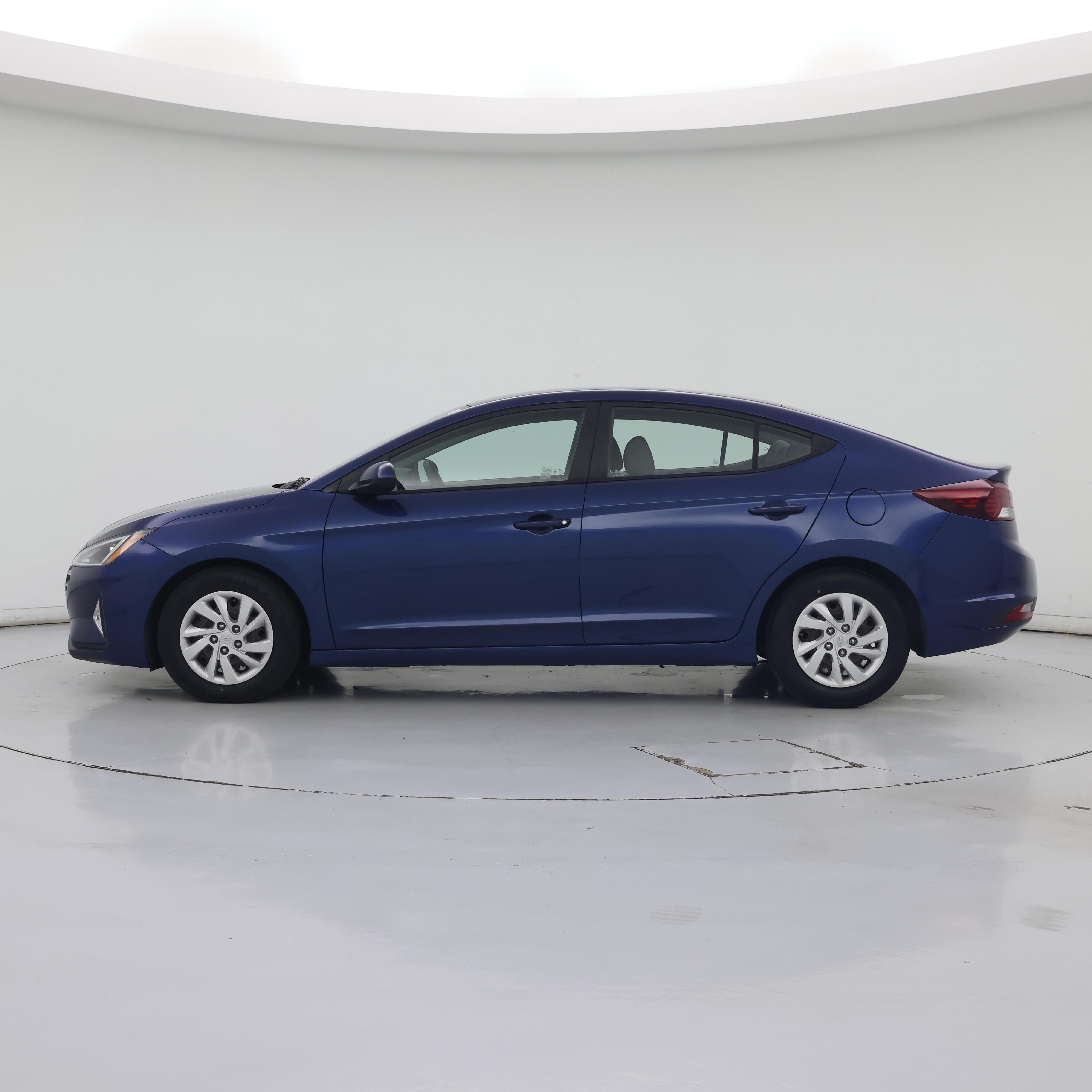 Thumbnail: 2020 Hyundai Elantra - 3