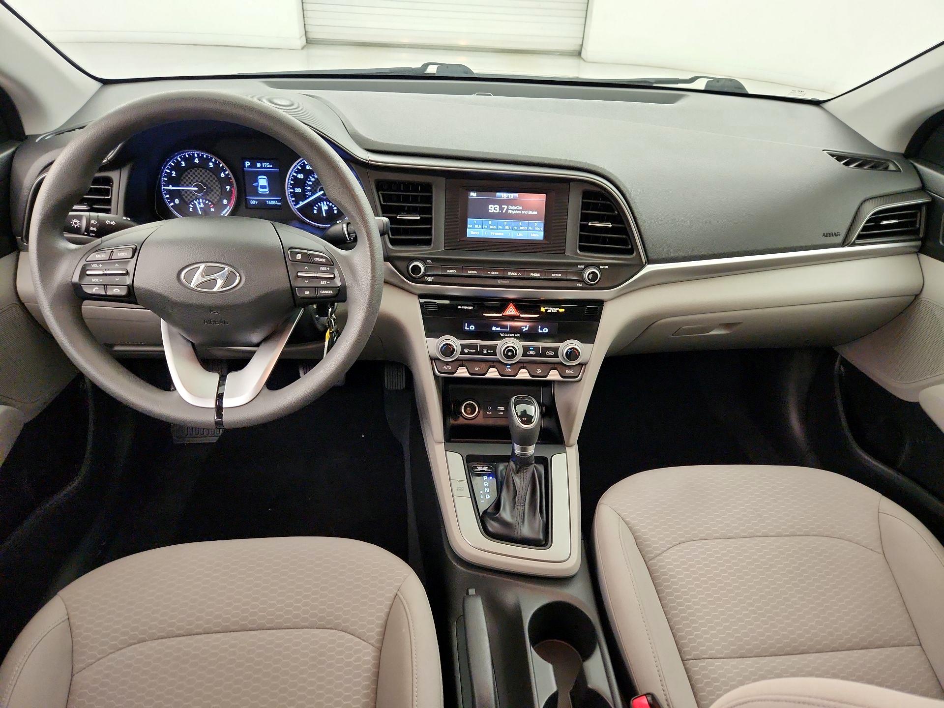 Thumbnail: 2020 Hyundai Elantra - 9