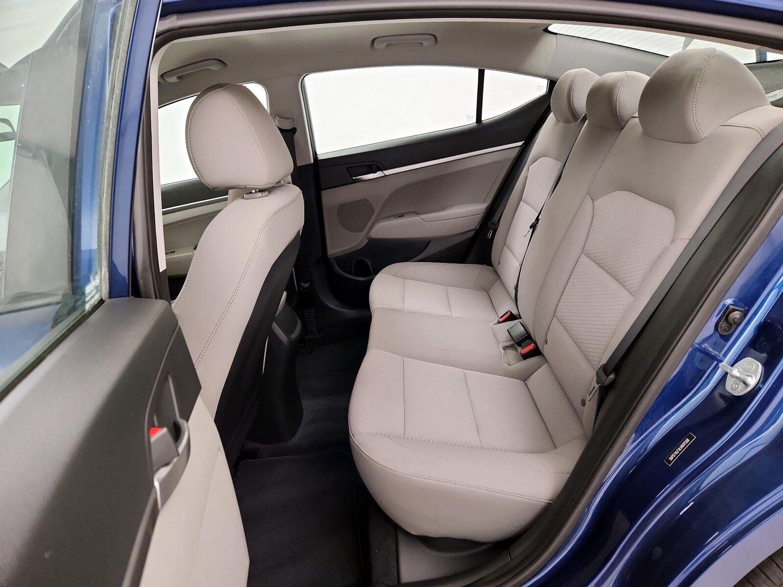 2020 Hyundai Elantra SE - Photo 20