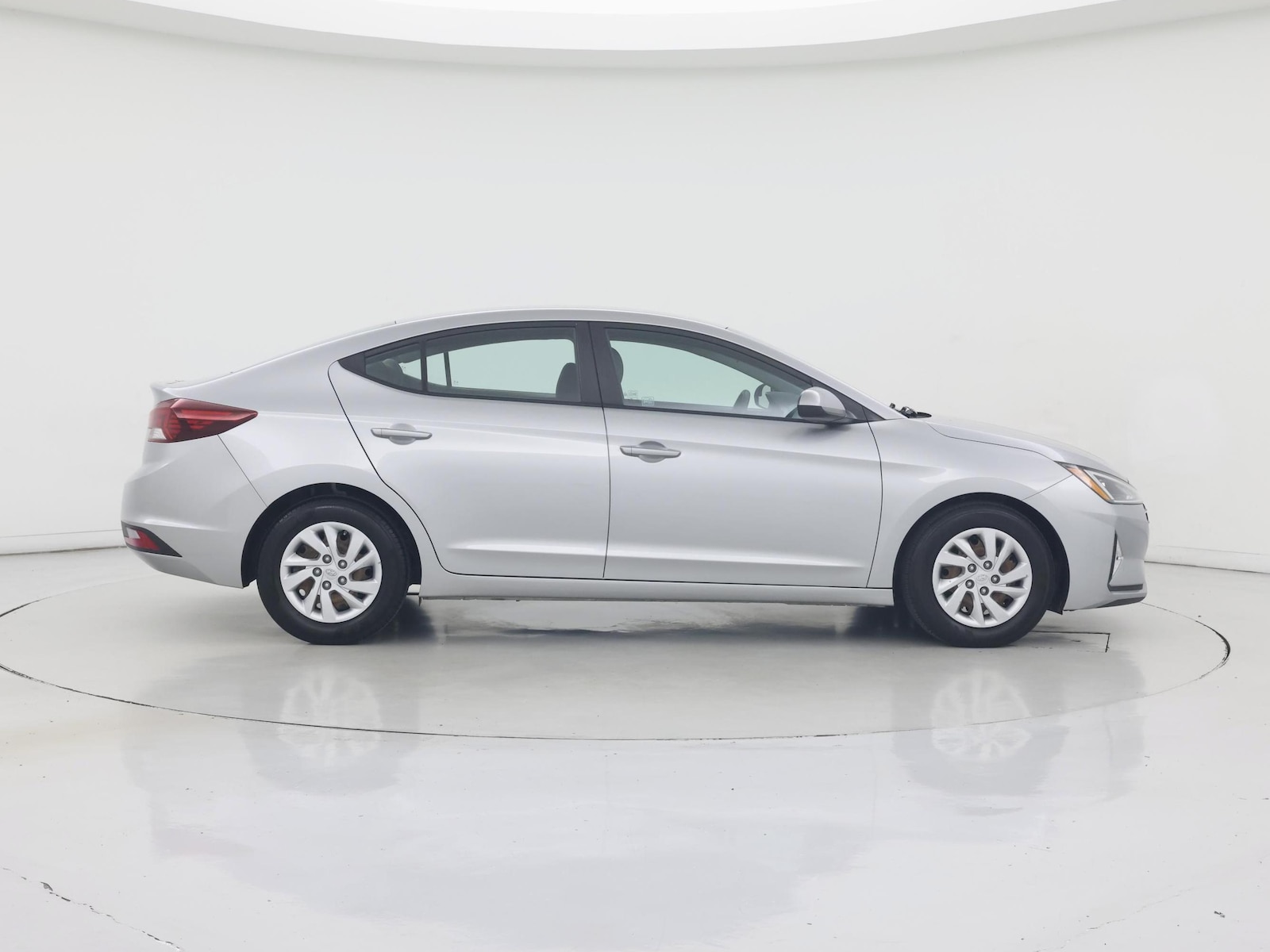 2020 Hyundai Elantra SE - Photo 8