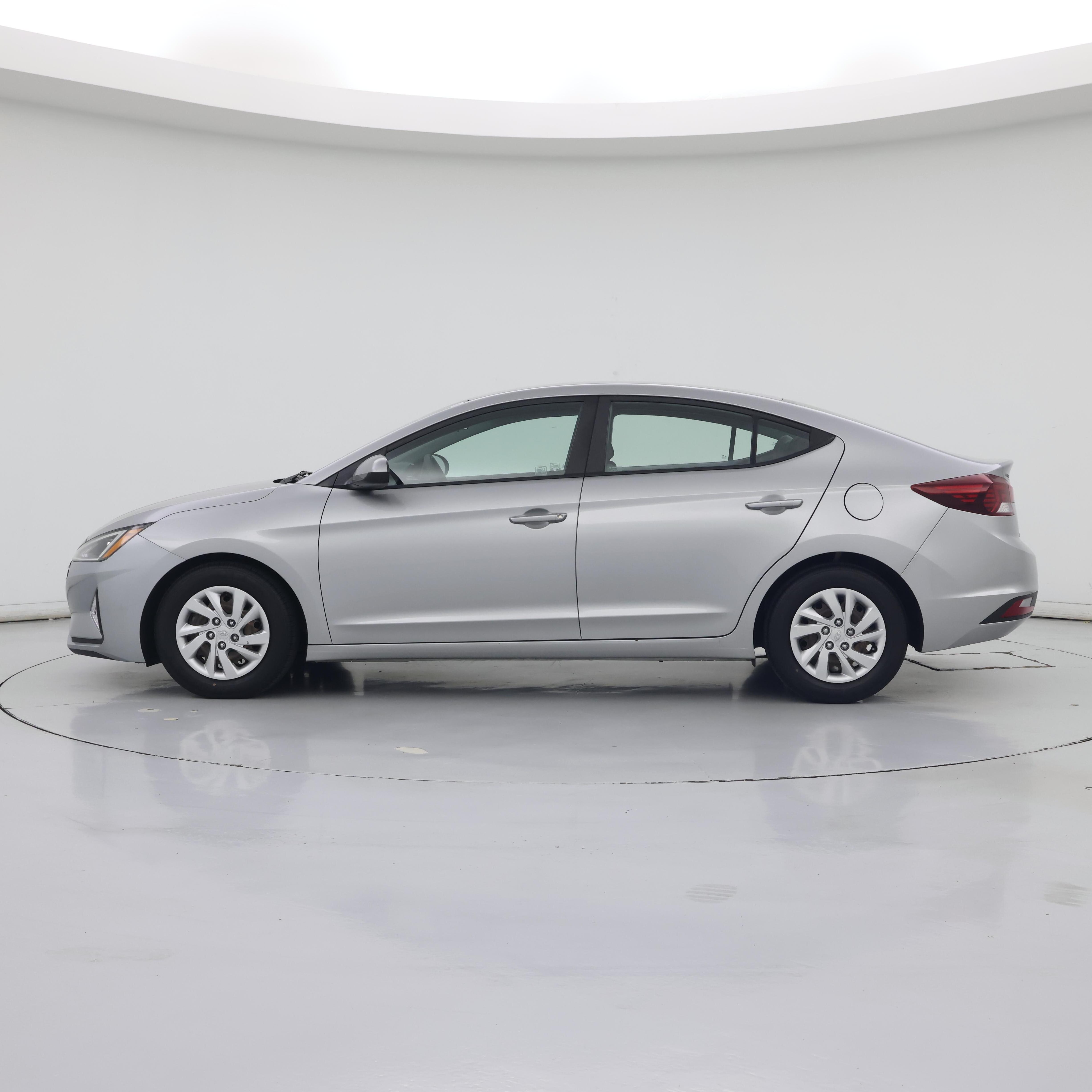 Thumbnail: 2020 Hyundai Elantra - 3