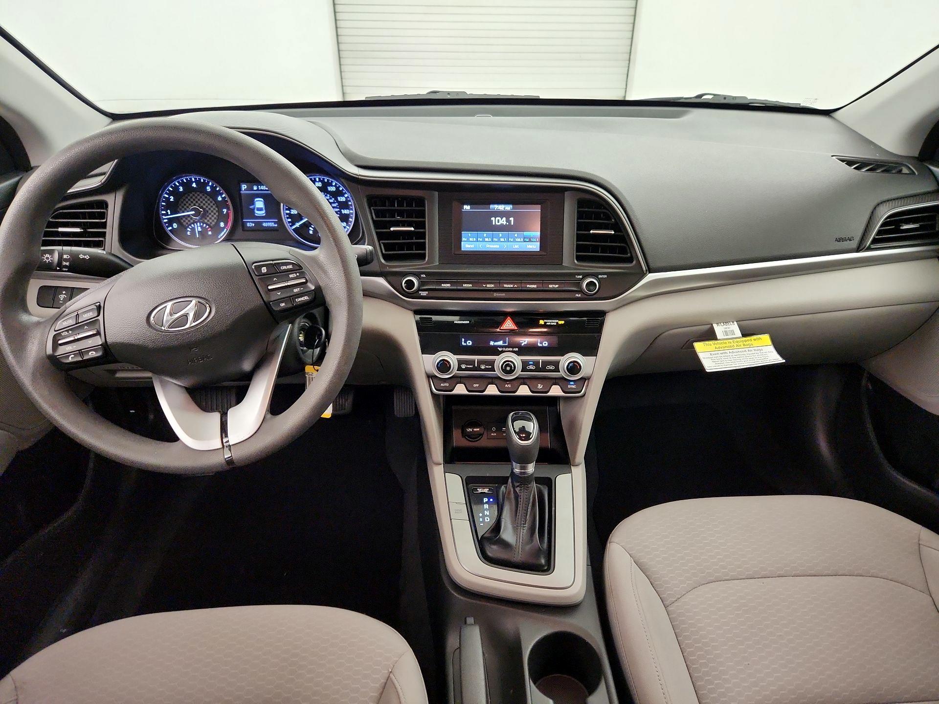 Thumbnail: 2020 Hyundai Elantra - 9
