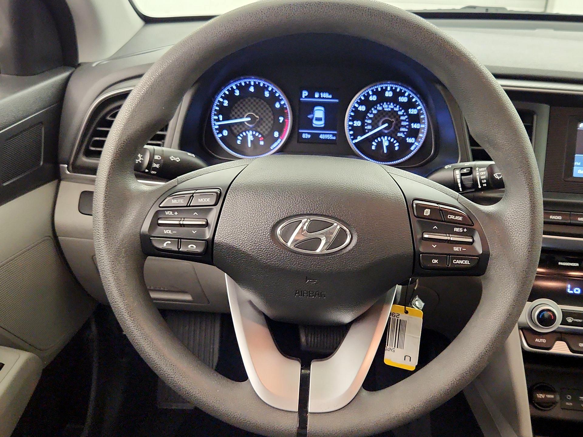 Thumbnail: 2020 Hyundai Elantra - 10