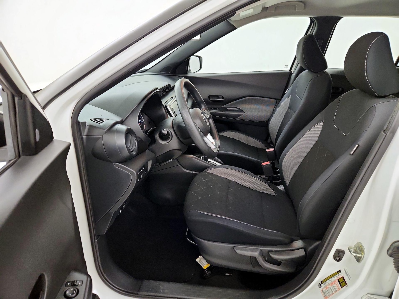2020 Nissan Kicks S - Photo 12