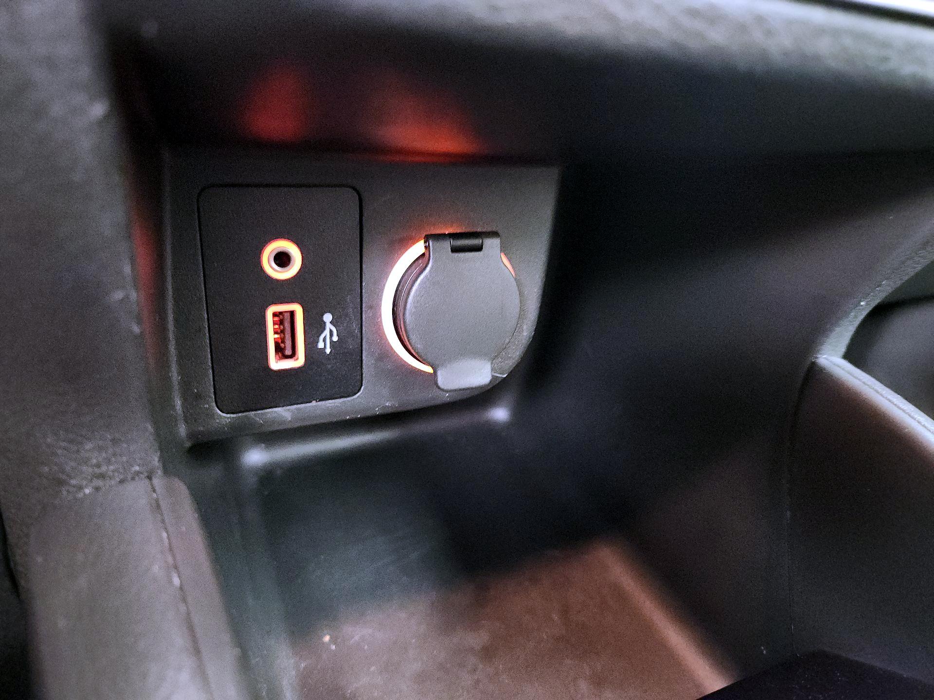 Thumbnail: 2020 Nissan Kicks - 18