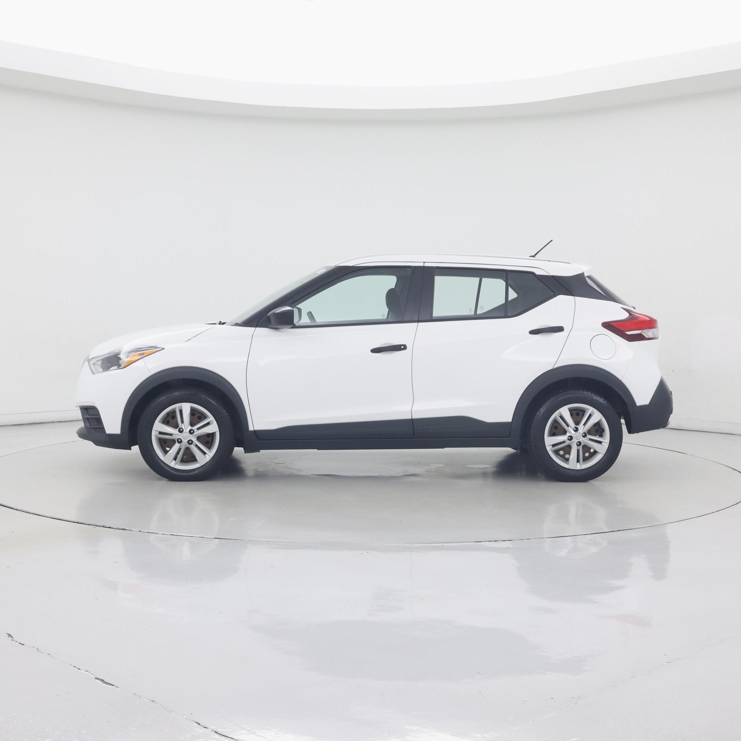 Thumbnail: 2020 Nissan Kicks - 3