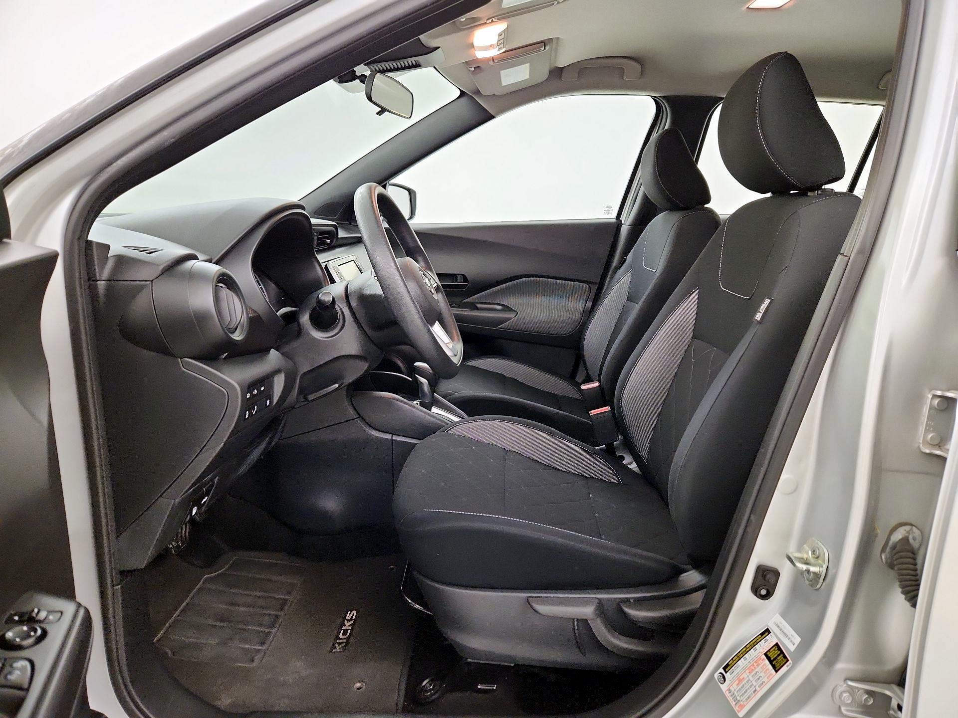 Thumbnail: 2020 Nissan Kicks - 11