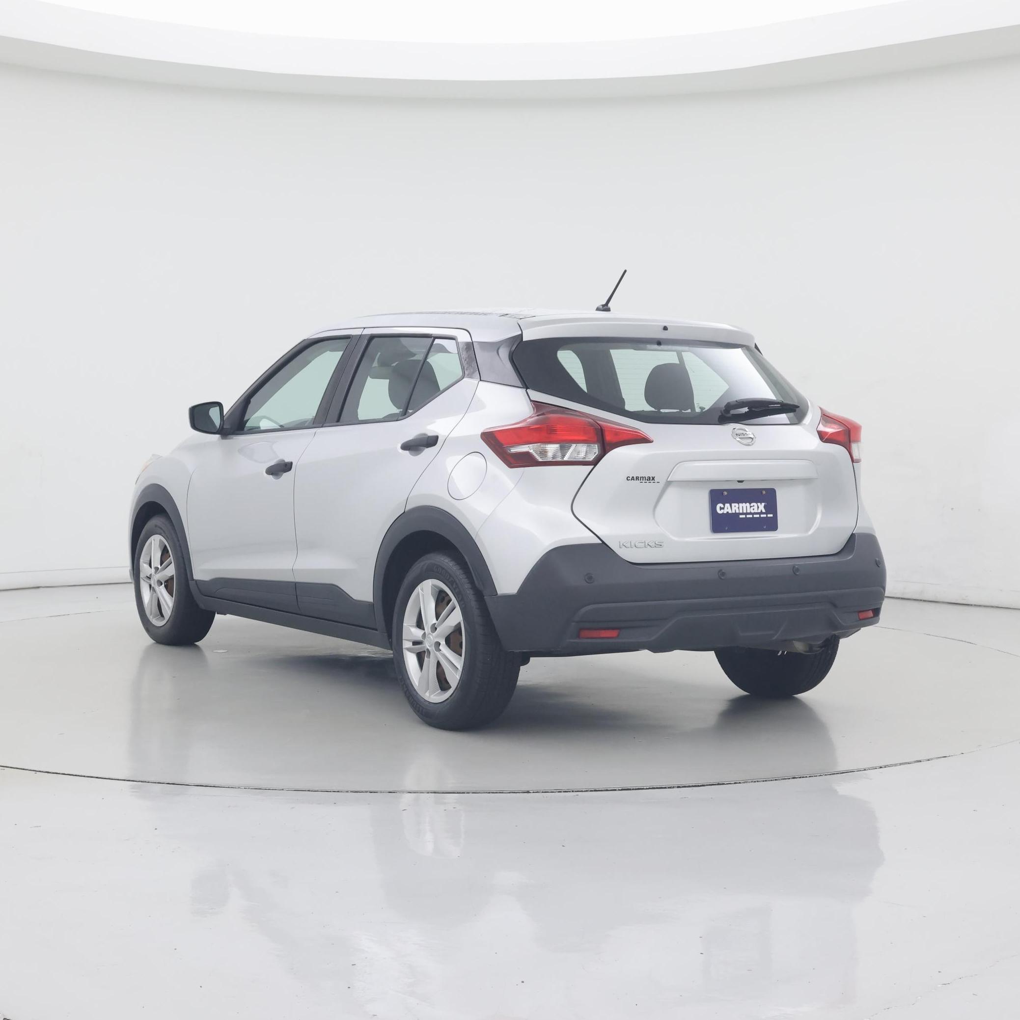 Thumbnail: 2020 Nissan Kicks - 2