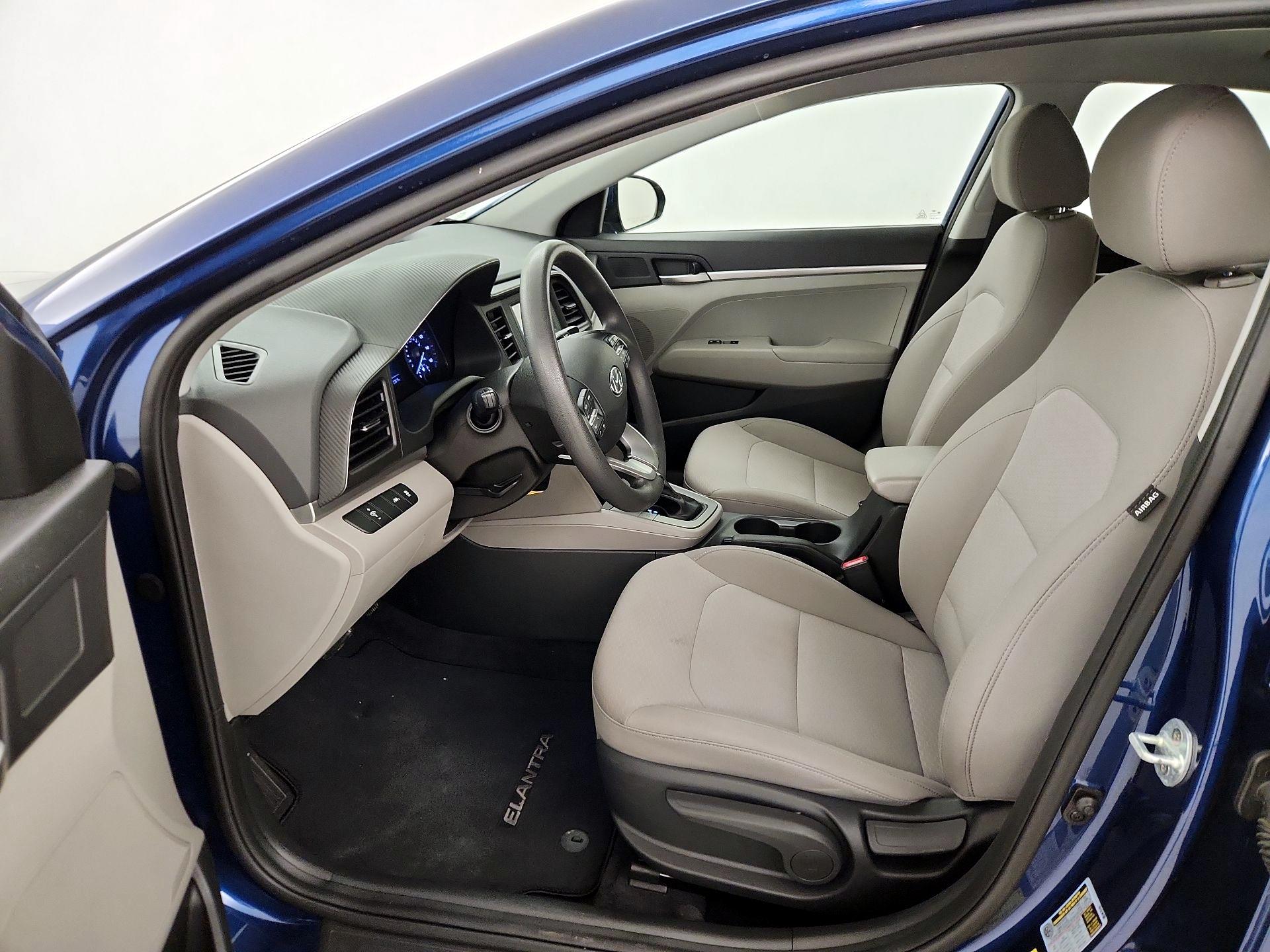 Thumbnail: 2020 Hyundai Elantra - 11