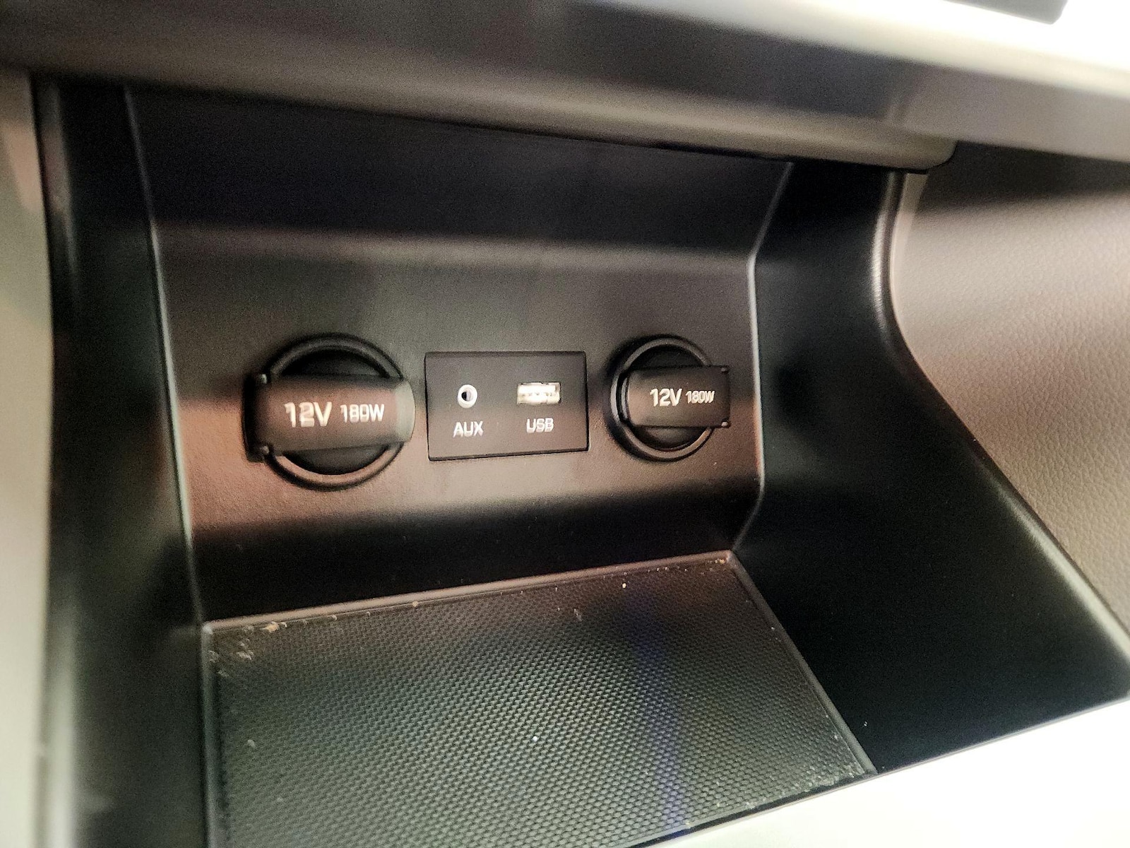 2020 Hyundai Elantra SE - Photo 19