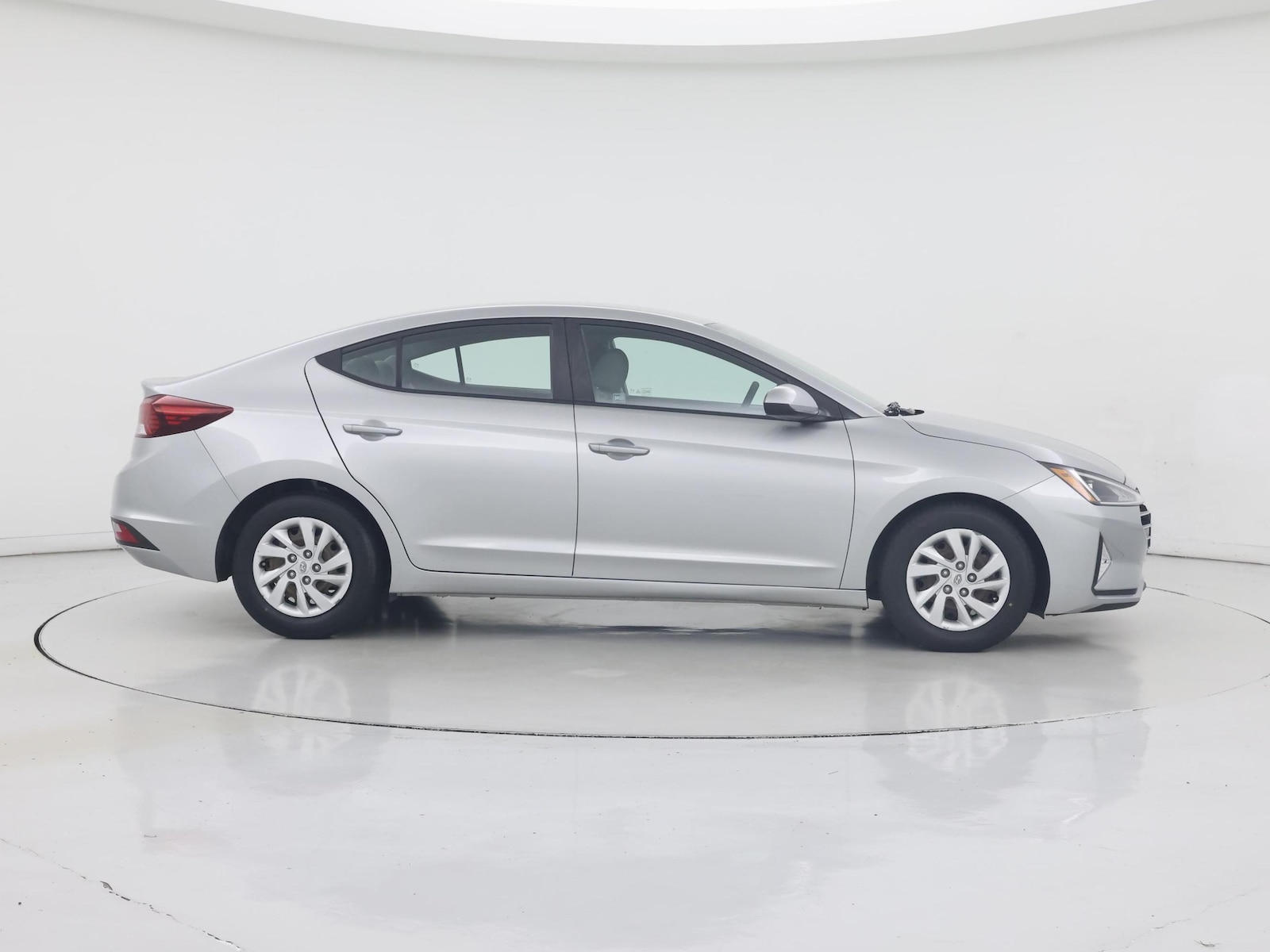 2020 Hyundai Elantra SE - Photo 8