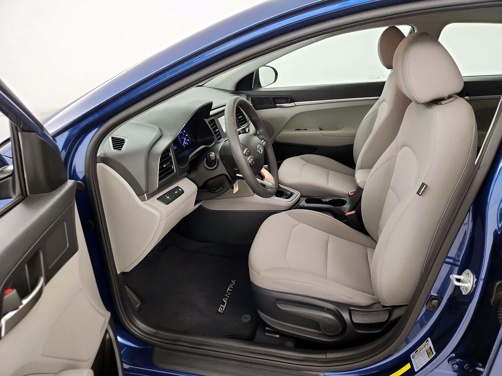 Thumbnail: 2020 Hyundai Elantra - 11