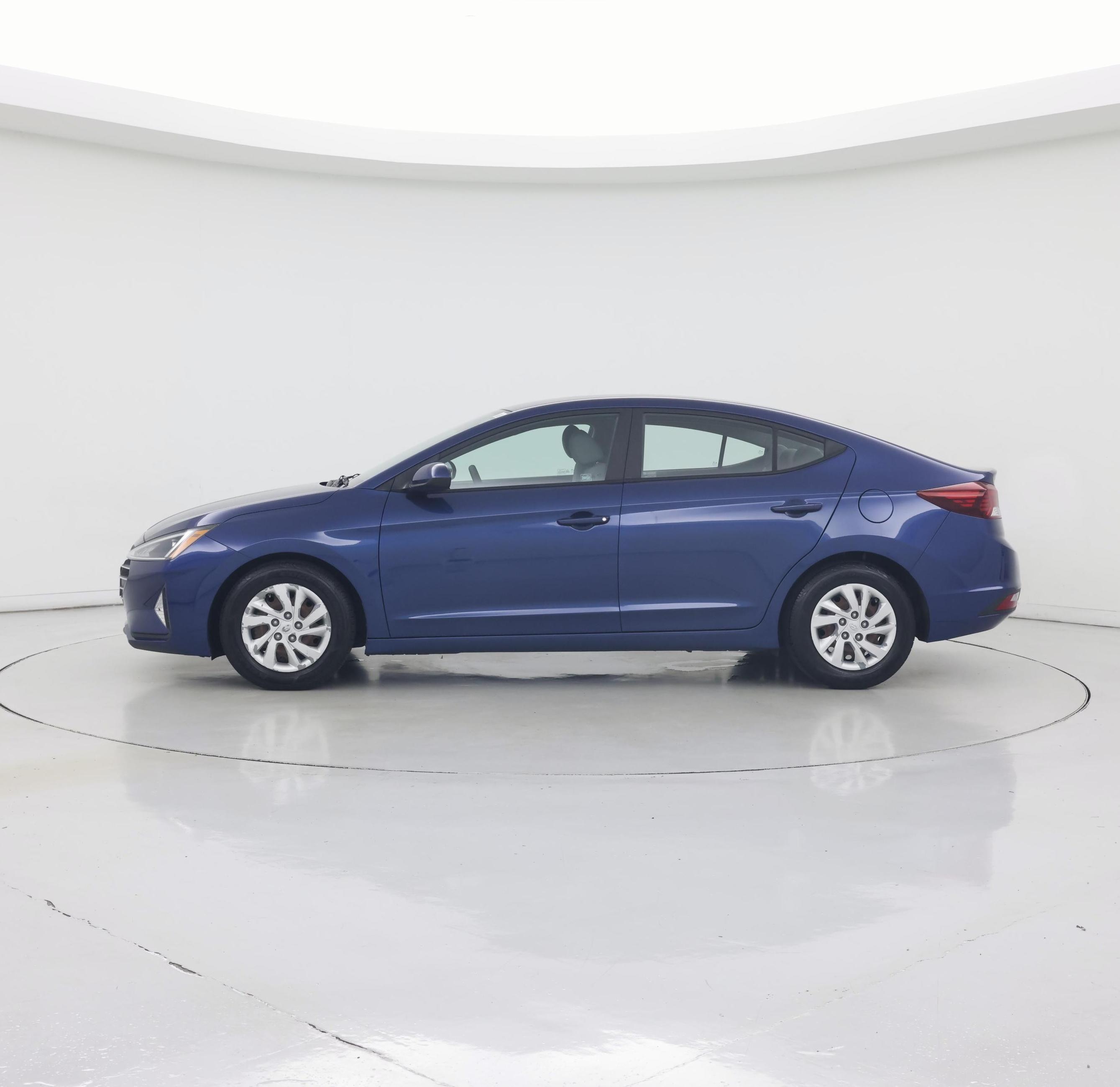 Thumbnail: 2020 Hyundai Elantra - 3