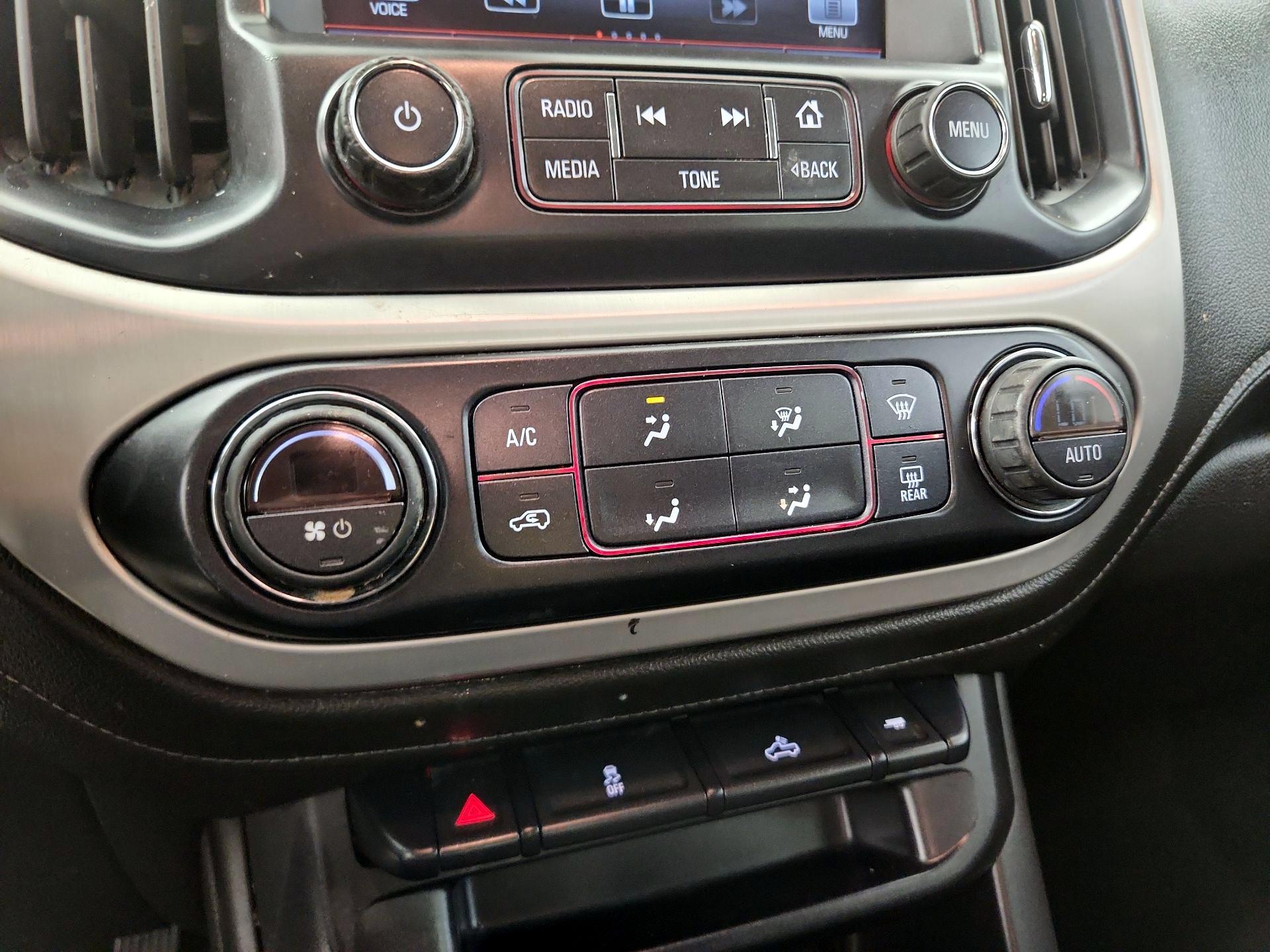 Thumbnail: 2015 GMC Canyon - 16