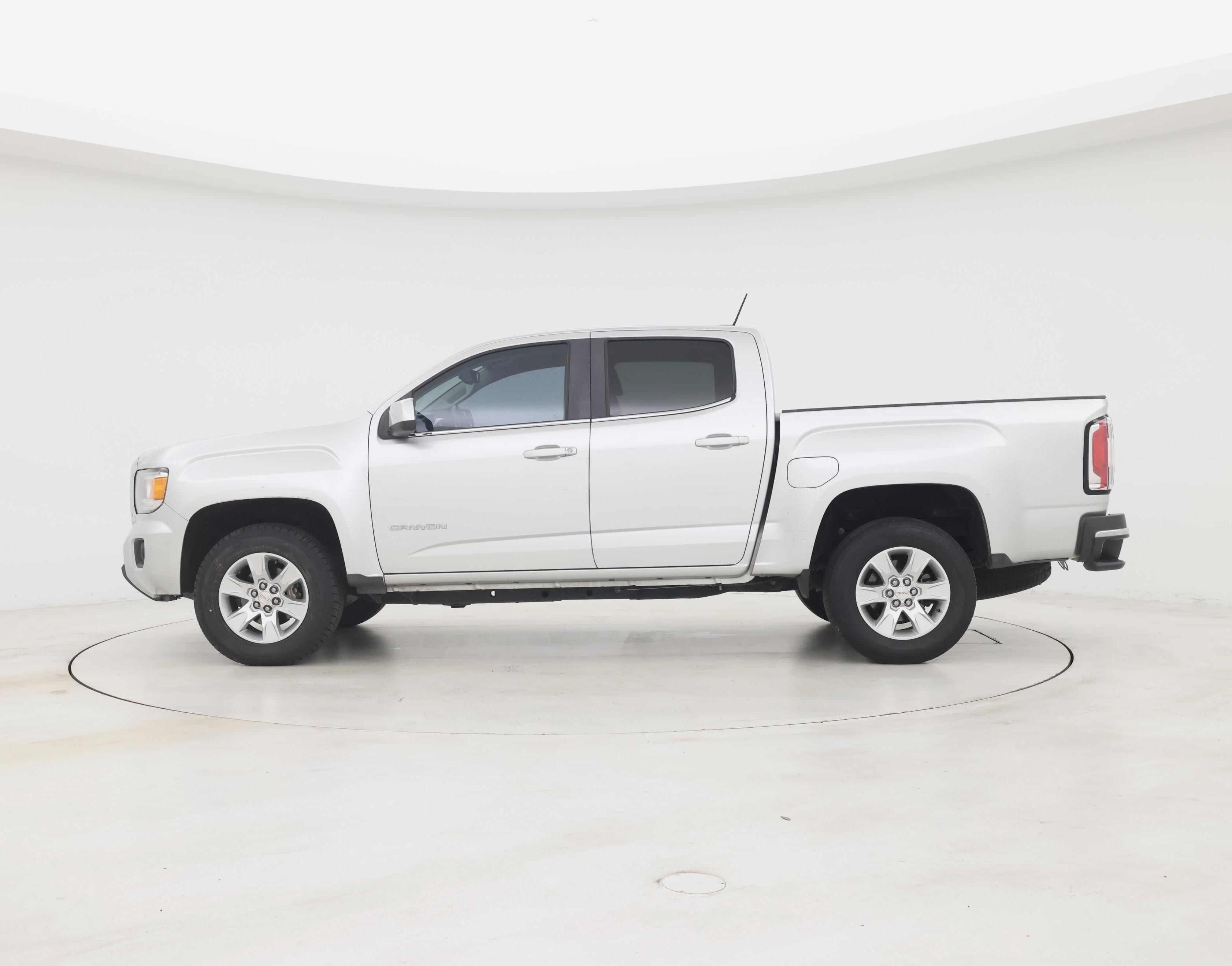Thumbnail: 2015 GMC Canyon - 3