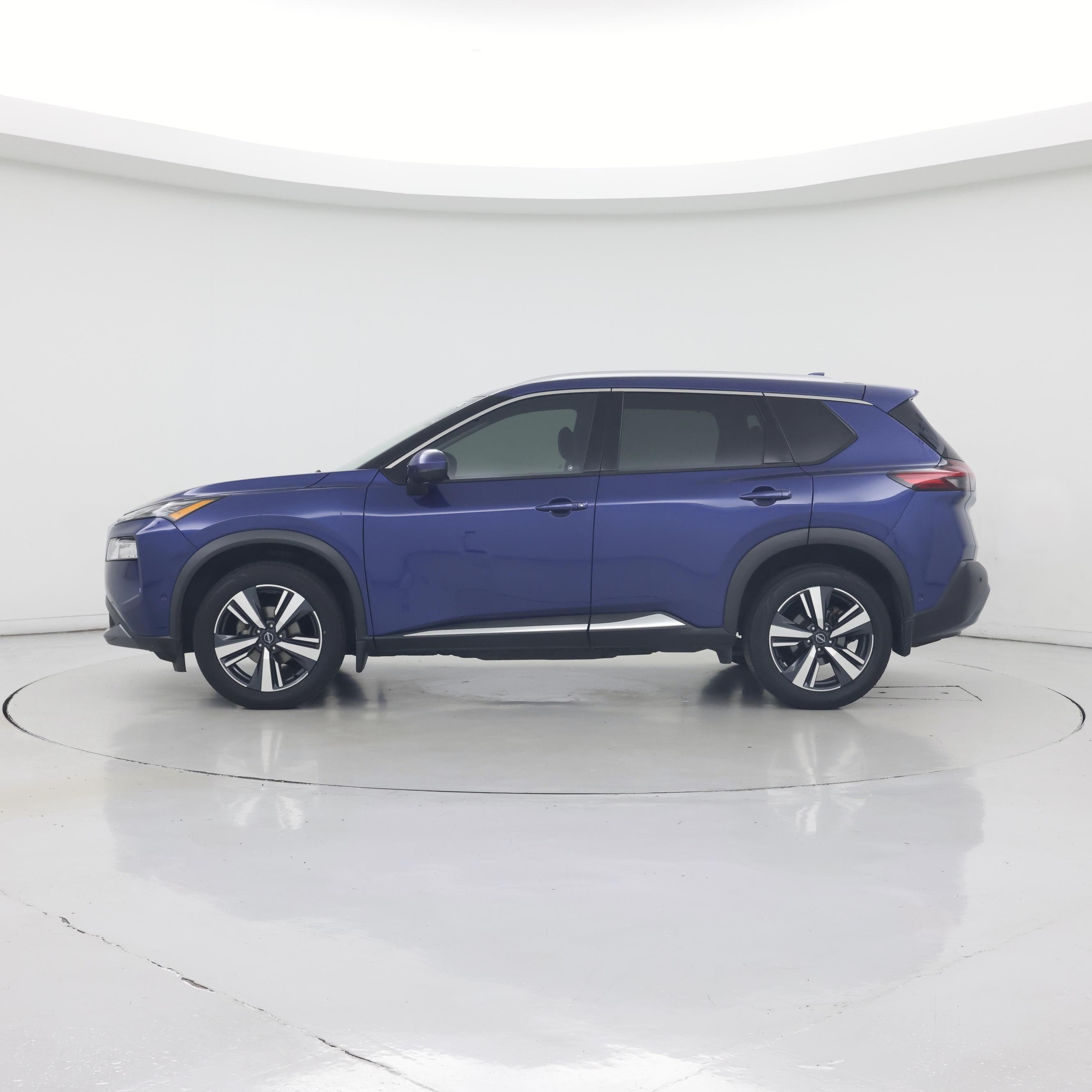 Thumbnail: 2023 Nissan Rogue - 3