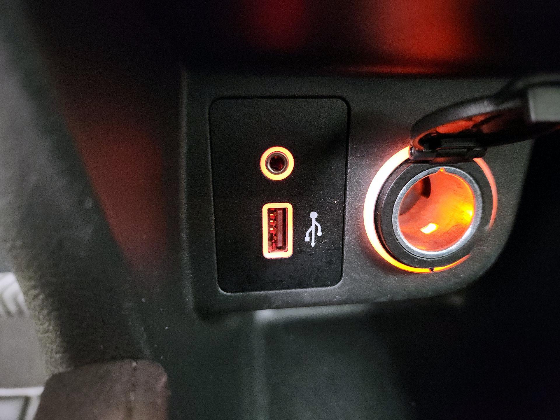 Thumbnail: 2020 Nissan Kicks - 18