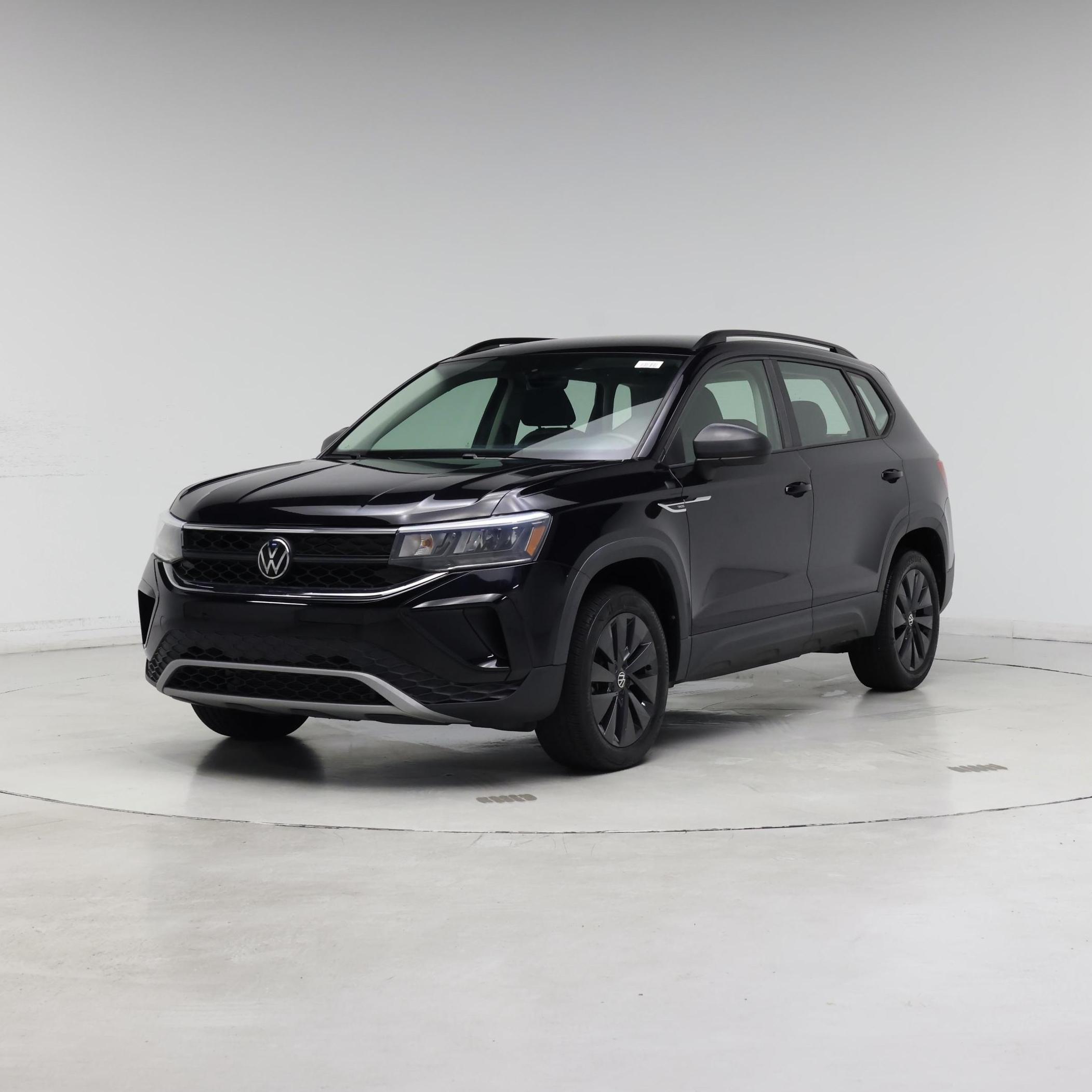 Thumbnail: 2023 Volkswagen Taos - 4