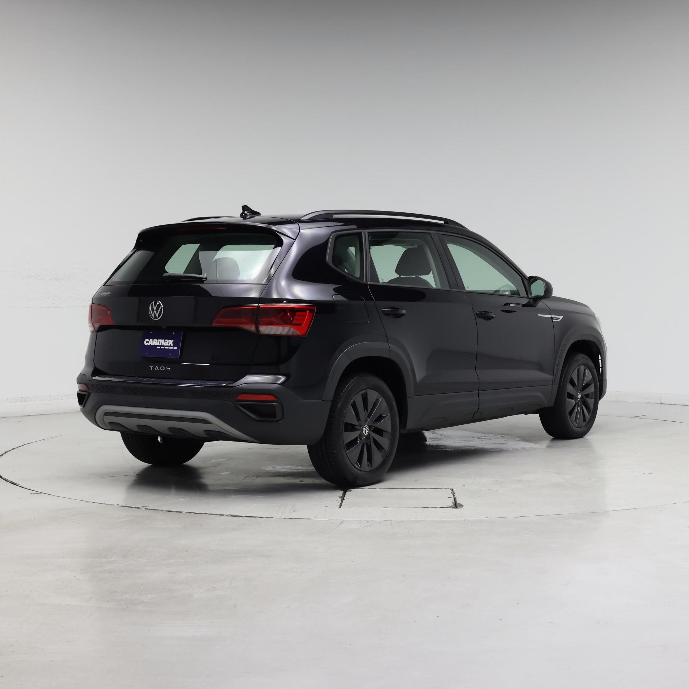 Thumbnail: 2023 Volkswagen Taos - 8