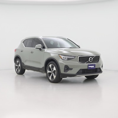 2023 Volvo XC40 B5 Plus Bright Theme