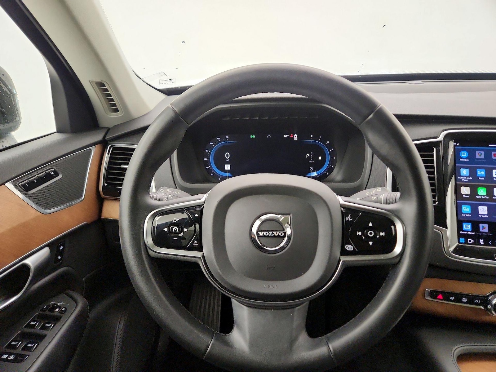2023 Volvo XC90 Plus - Photo 11