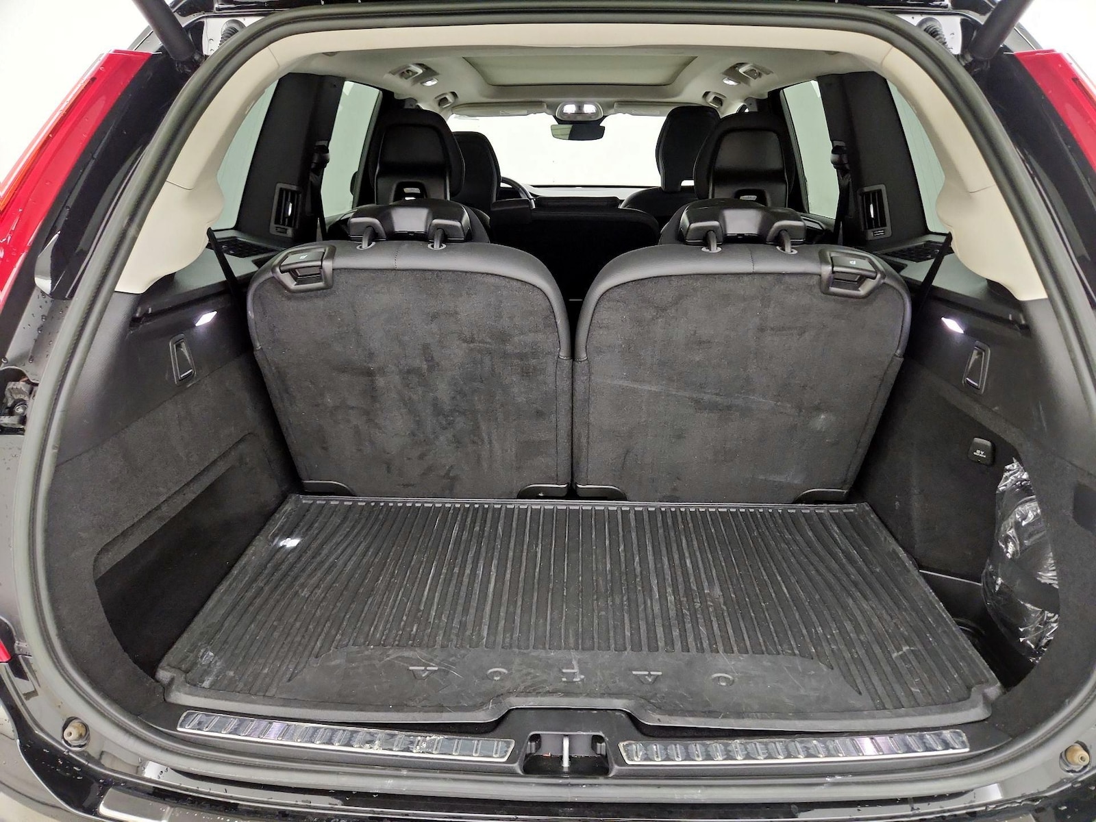2023 Volvo XC90 Plus - Photo 23