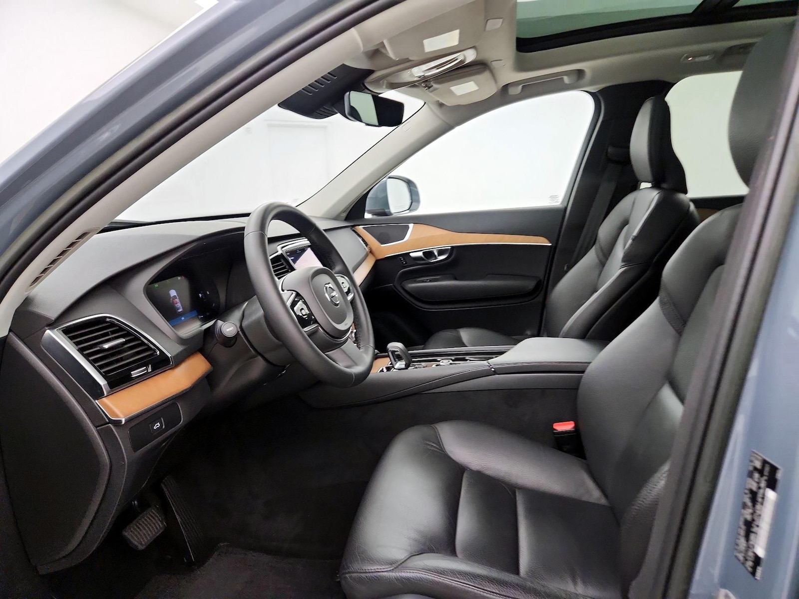 2023 Volvo XC90 Plus - Photo 12
