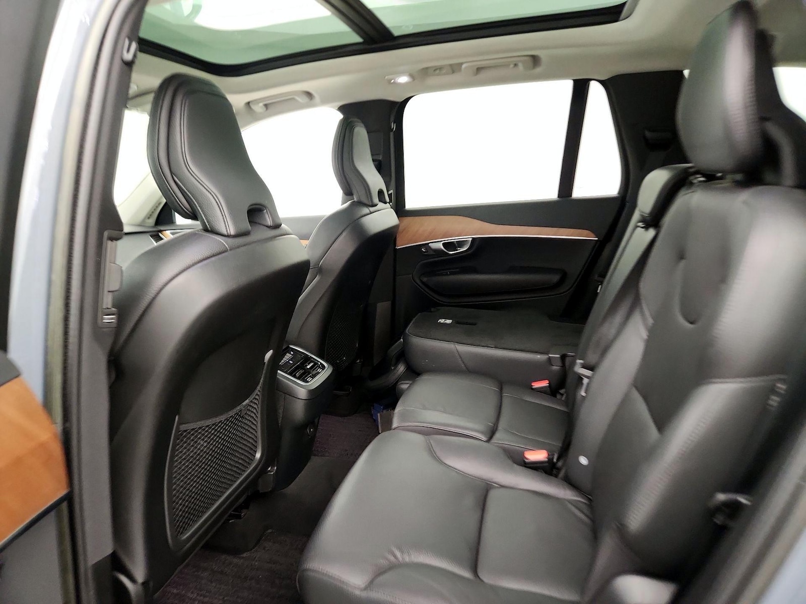 2023 Volvo XC90 Plus - Photo 21