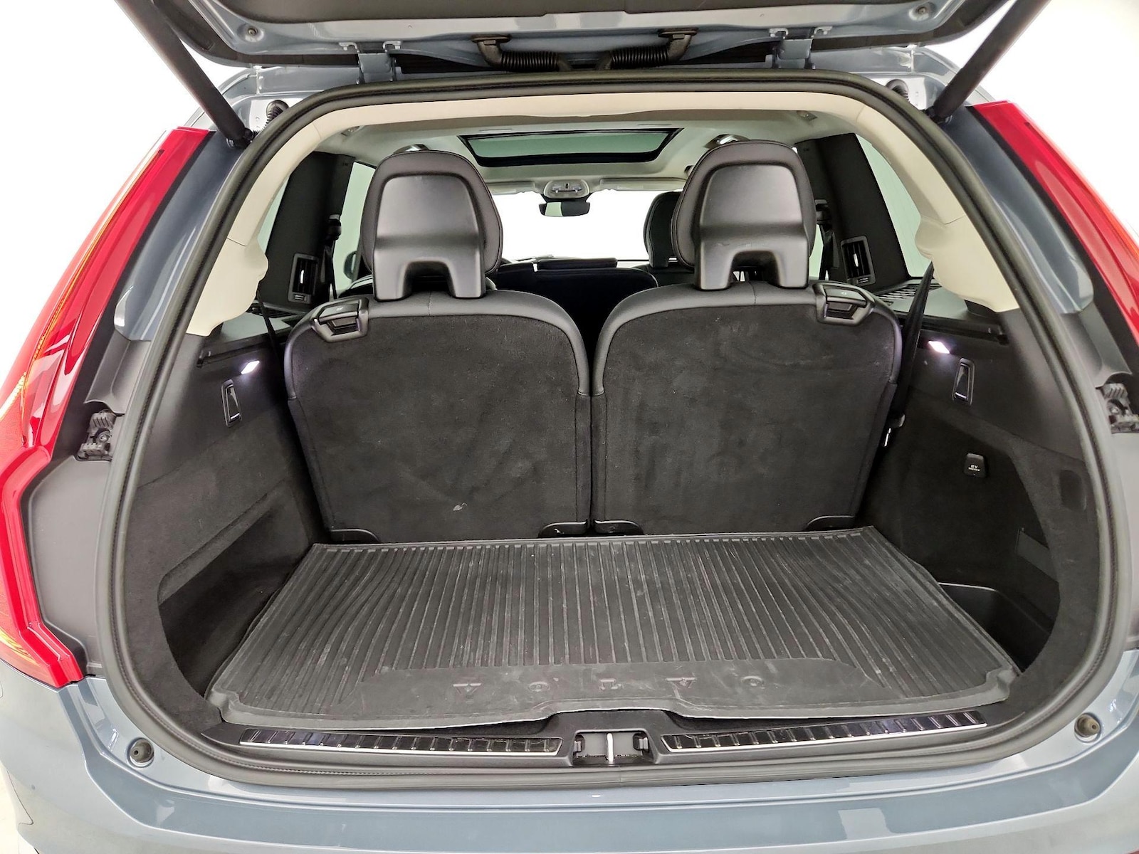 2023 Volvo XC90 Plus - Photo 22