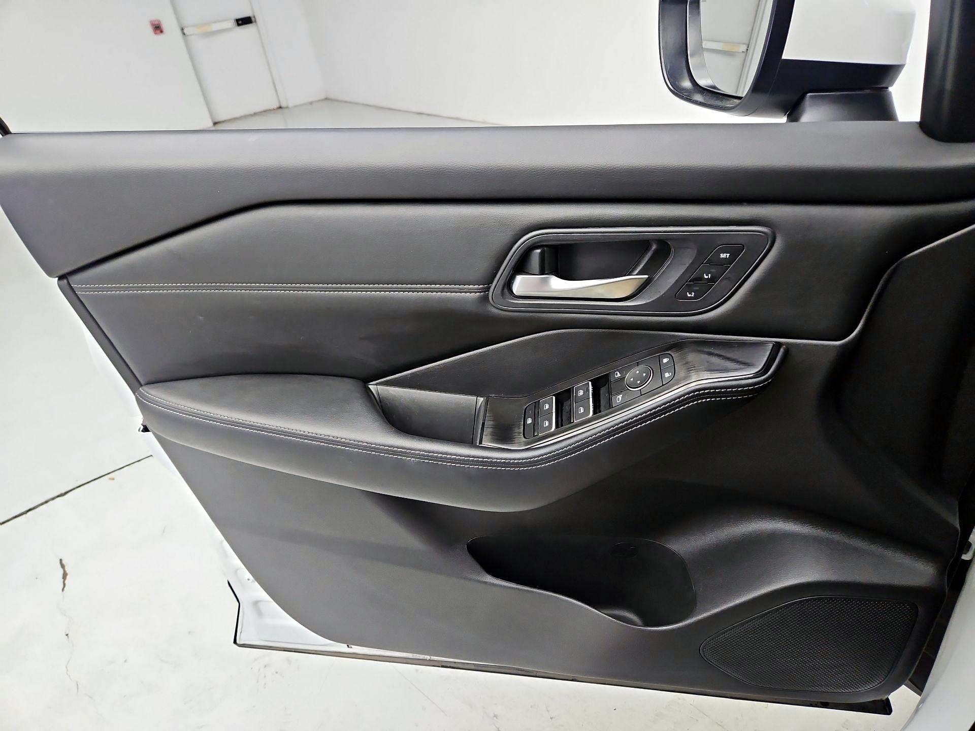 Thumbnail: 2024 Nissan Rogue - 12
