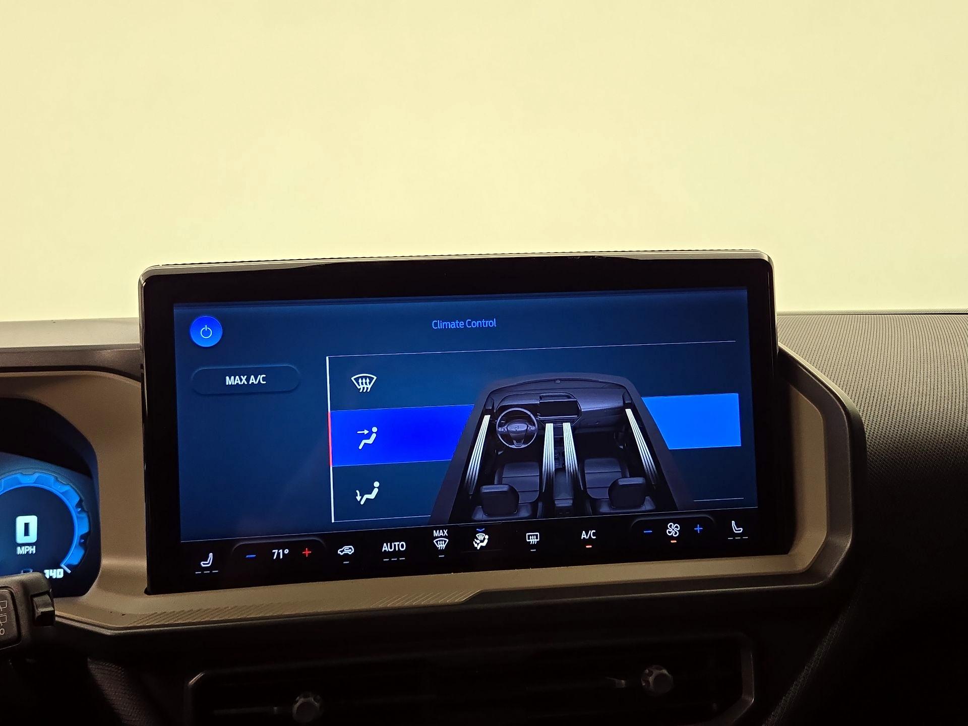 Thumbnail: 2025 Ford Bronco Sport - 16