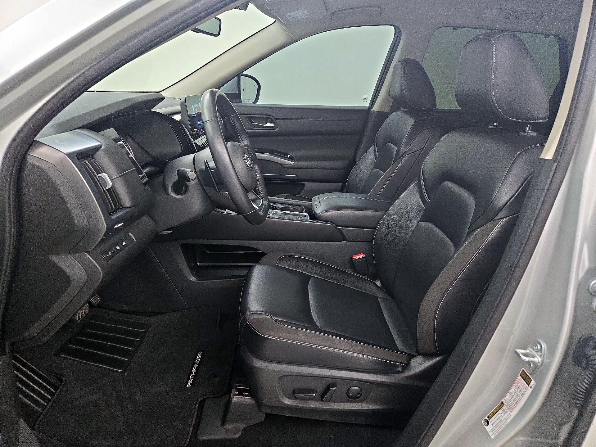 Thumbnail: 2024 Nissan Pathfinder - 11