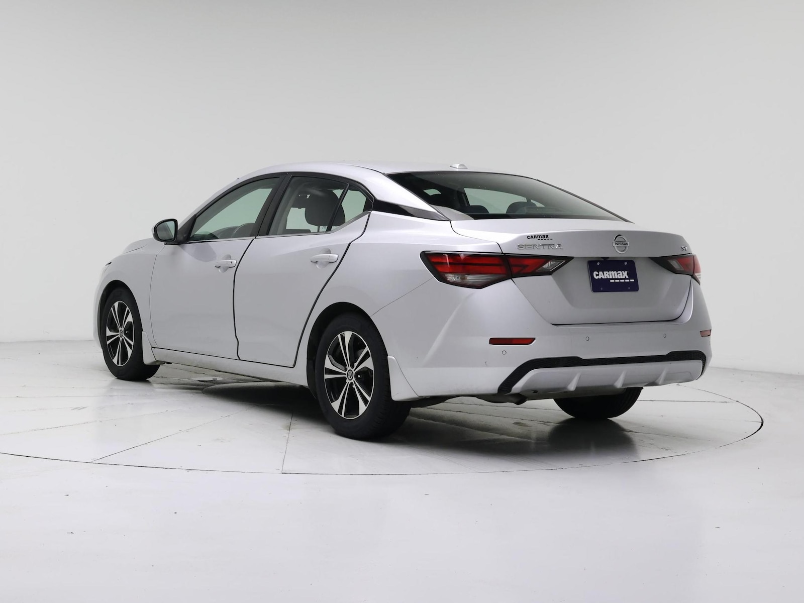 2021 Nissan Sentra SV - Photo 3
