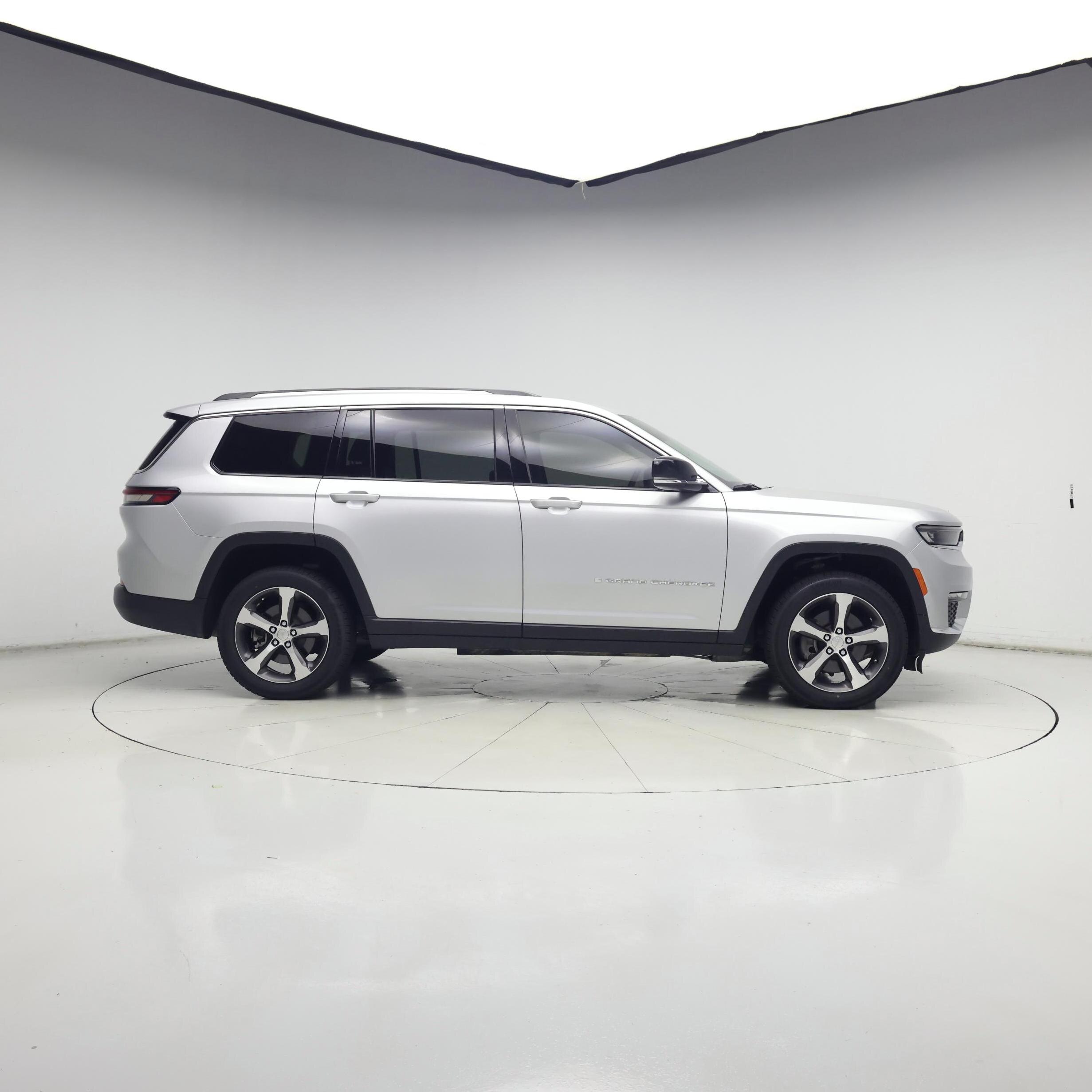 Thumbnail: 2023 Jeep Grand Cherokee L - 7