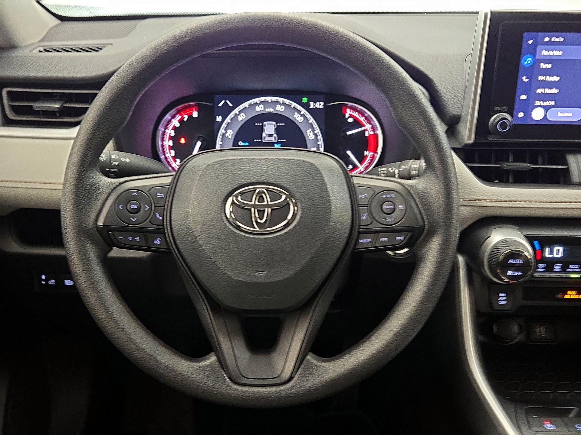 Thumbnail: 2025 Toyota RAV4 - 10