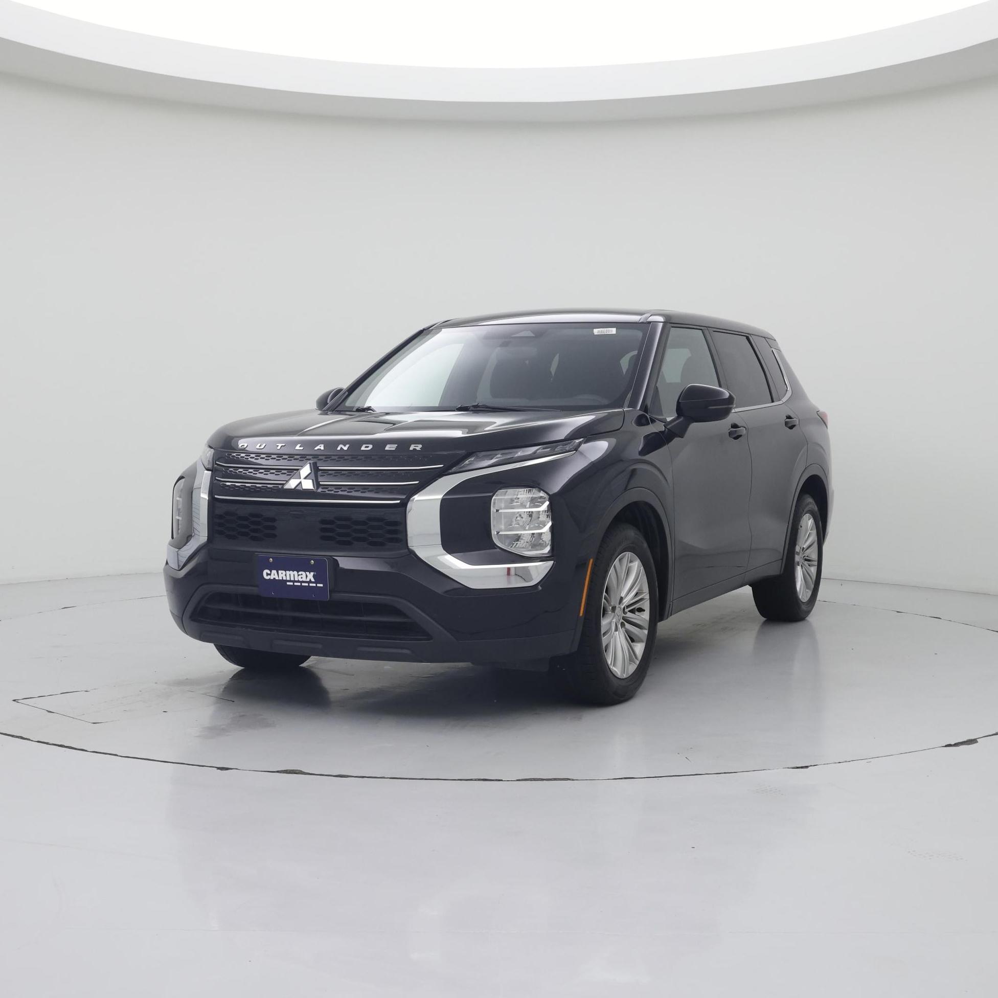 Thumbnail: 2023 Mitsubishi Outlander - 4