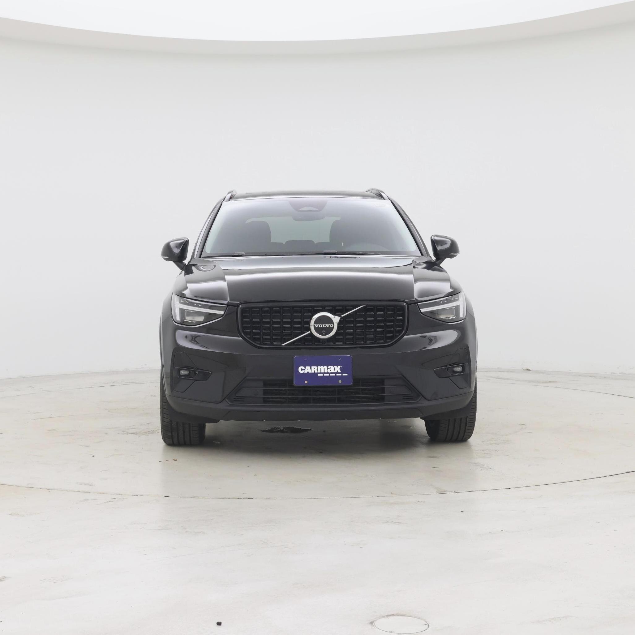 Thumbnail: 2025 Volvo XC40 - 5
