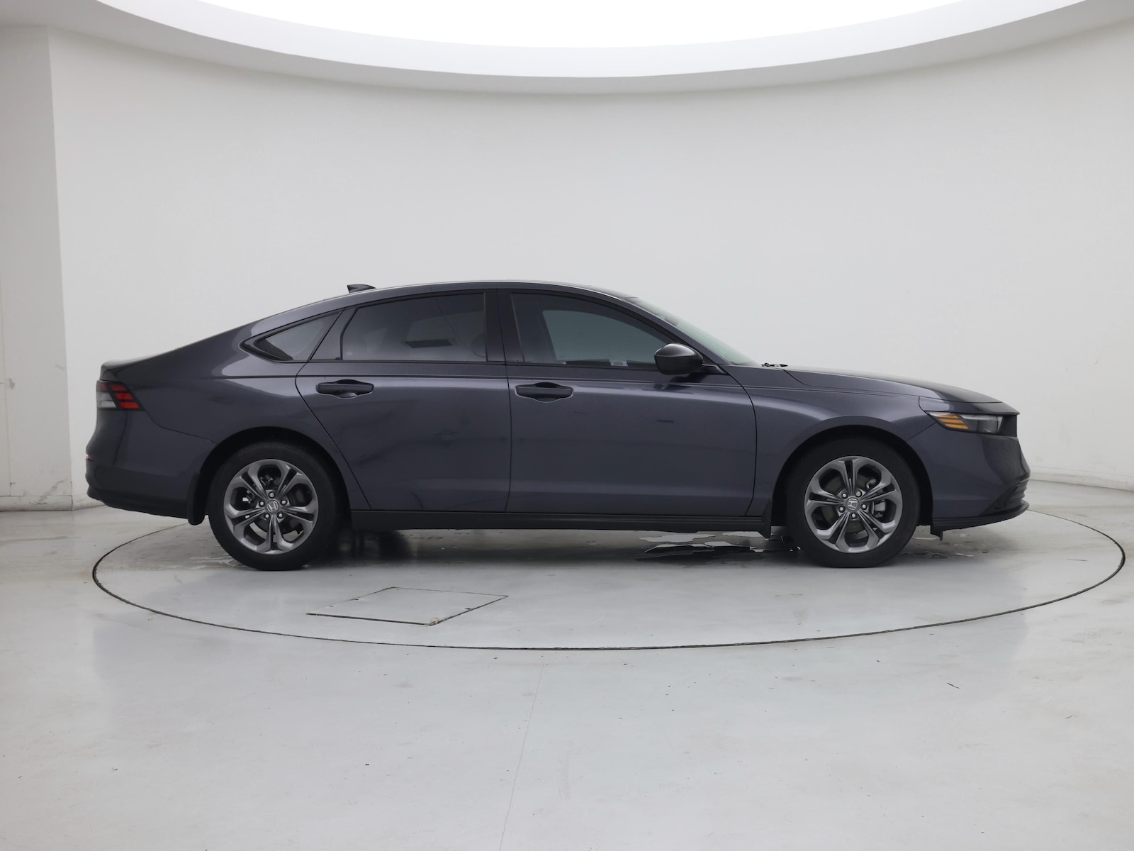 2025 Honda Accord SE - Photo 8