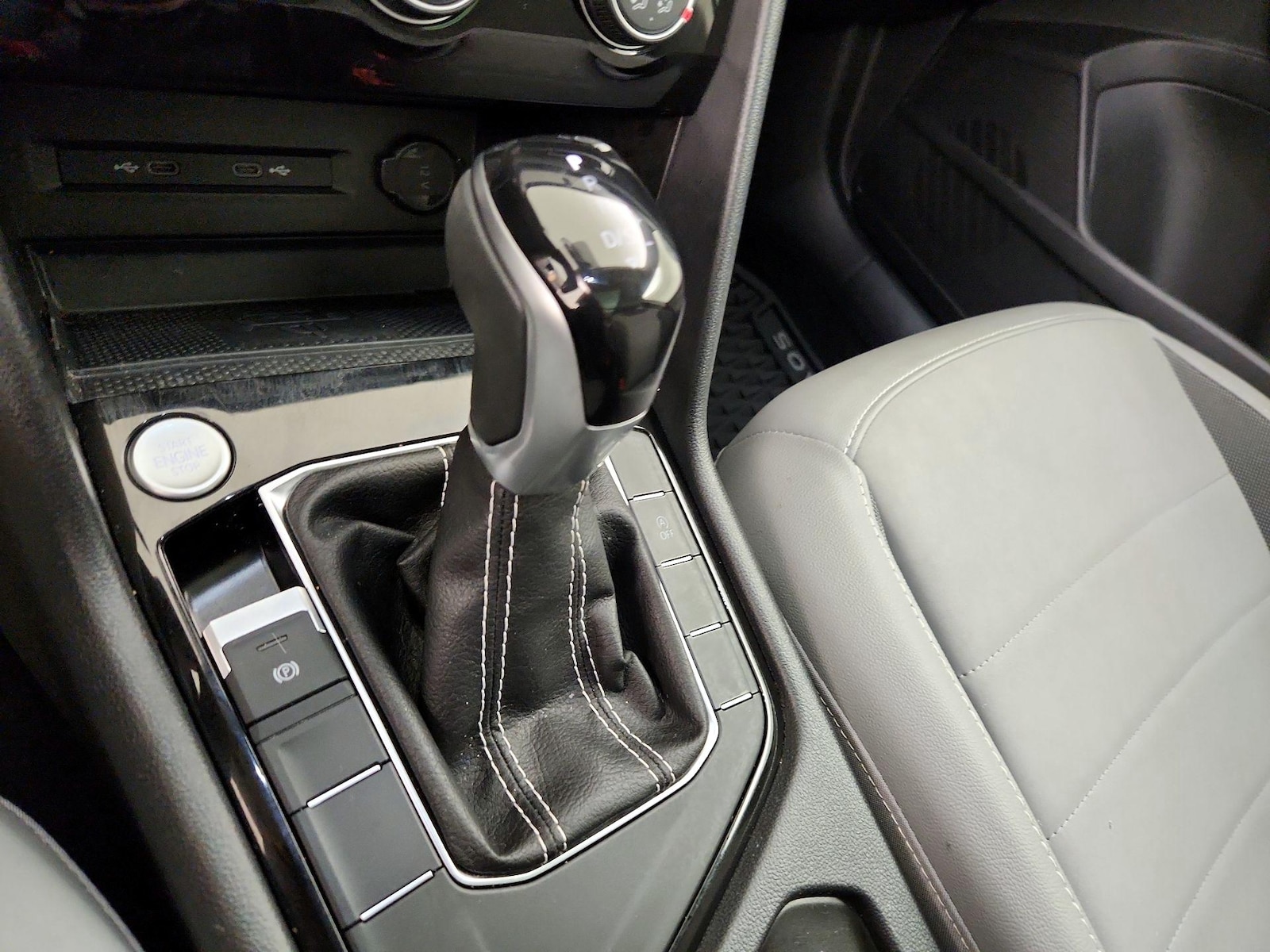 2023 Volkswagen Taos SE - Photo 18