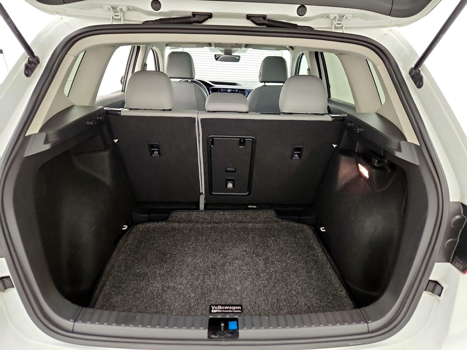2023 Volkswagen Taos SE - Photo 22
