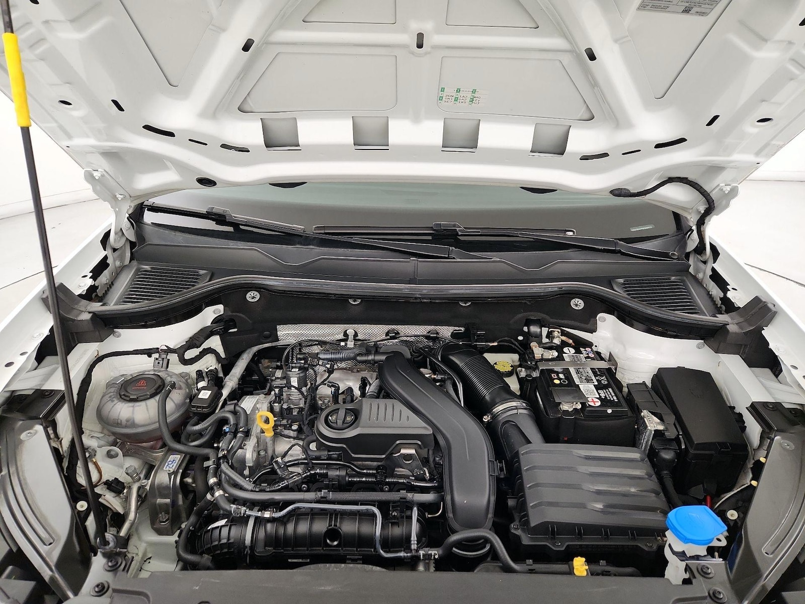 2023 Volkswagen Taos SE - Photo 23