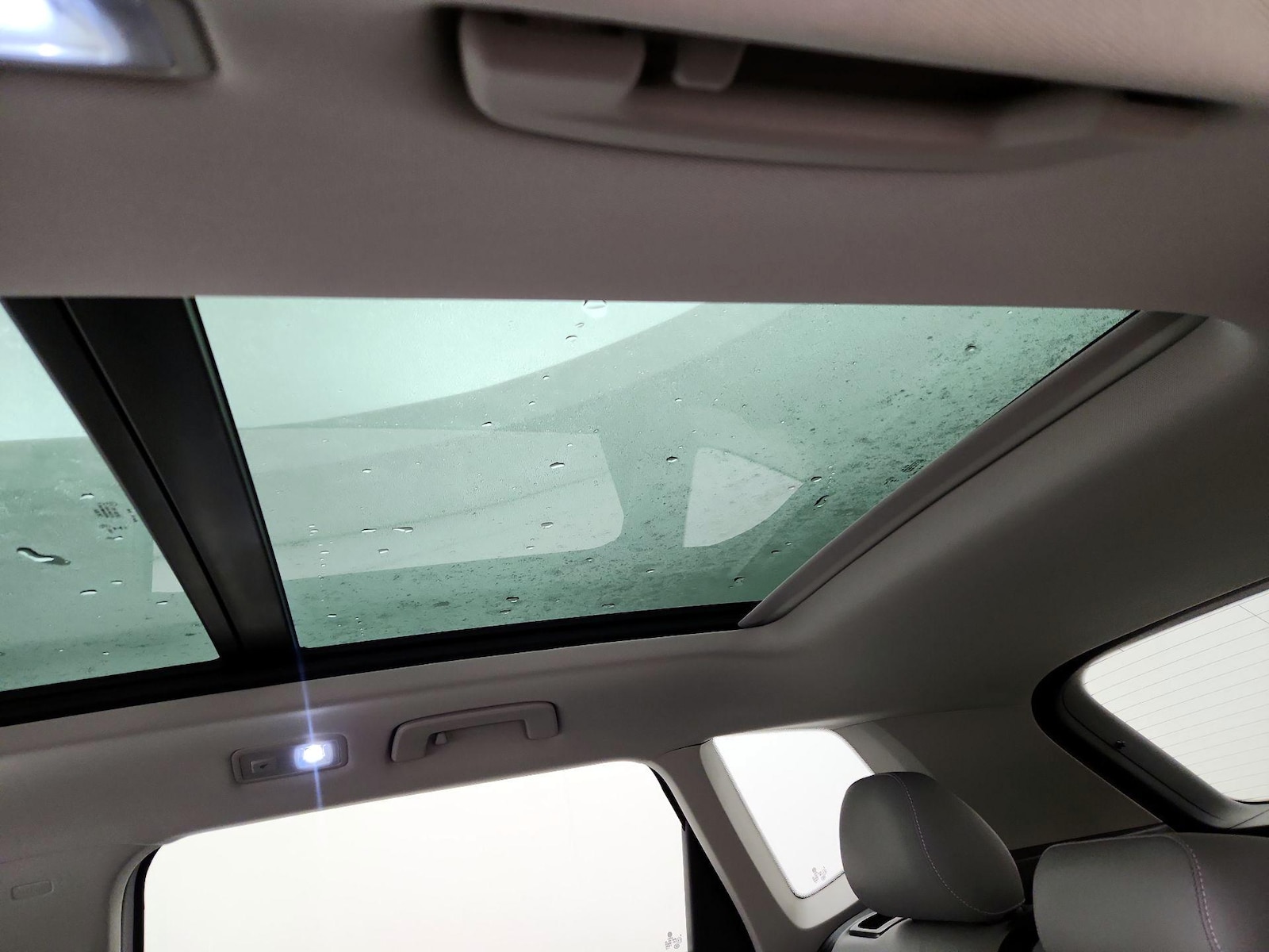 2023 Volkswagen Taos SE - Photo 24